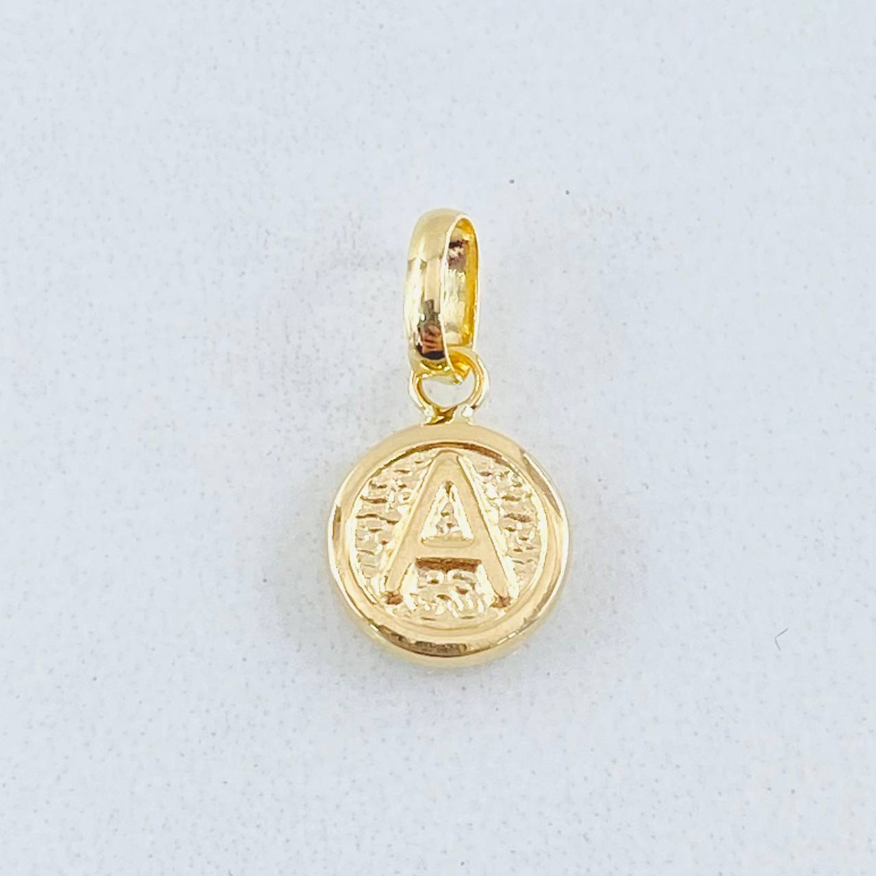 Pendant Letter A 0.35gr / 0.6in / 18K Gold
