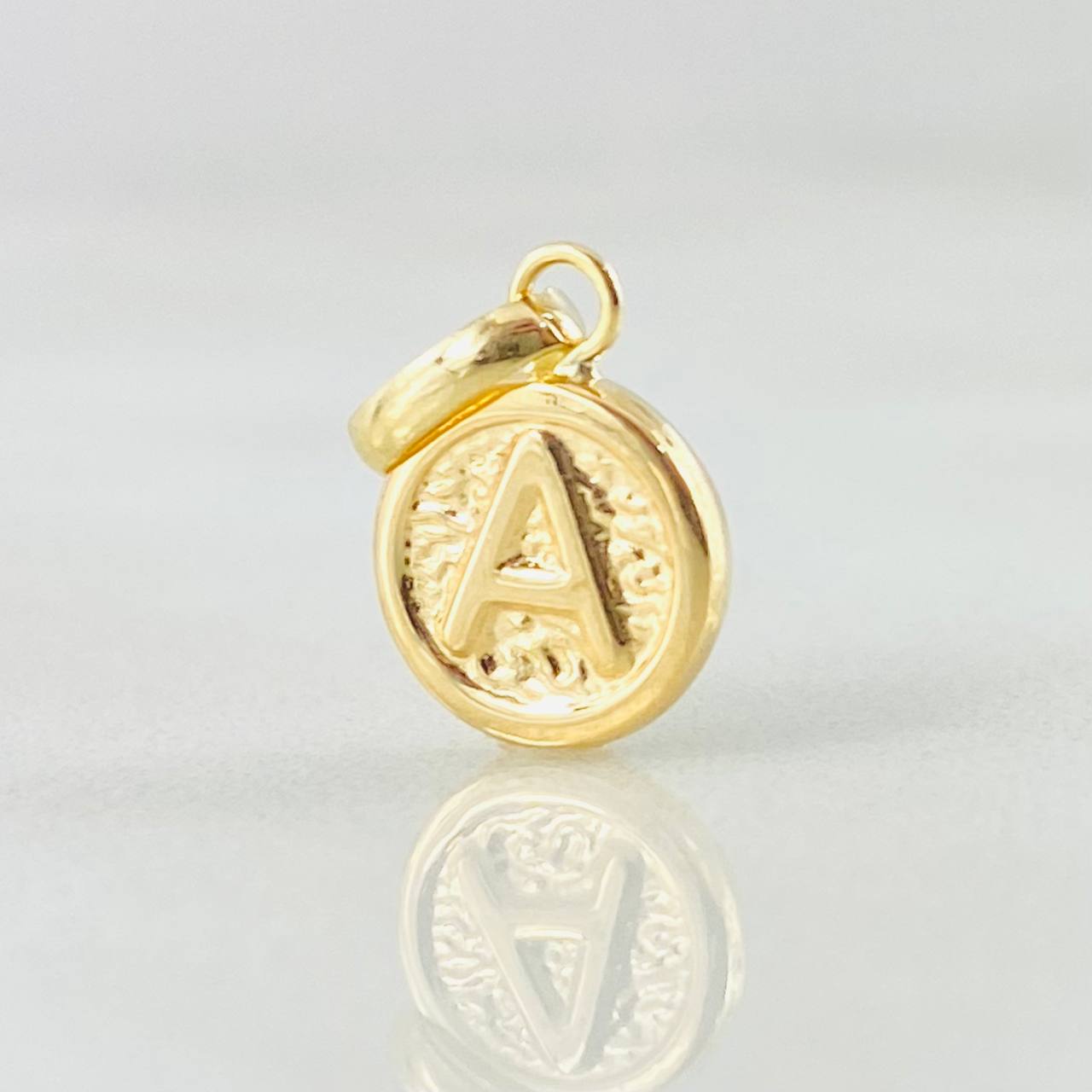 Pendant Letter A 0.35gr / 0.6in / 18K Gold