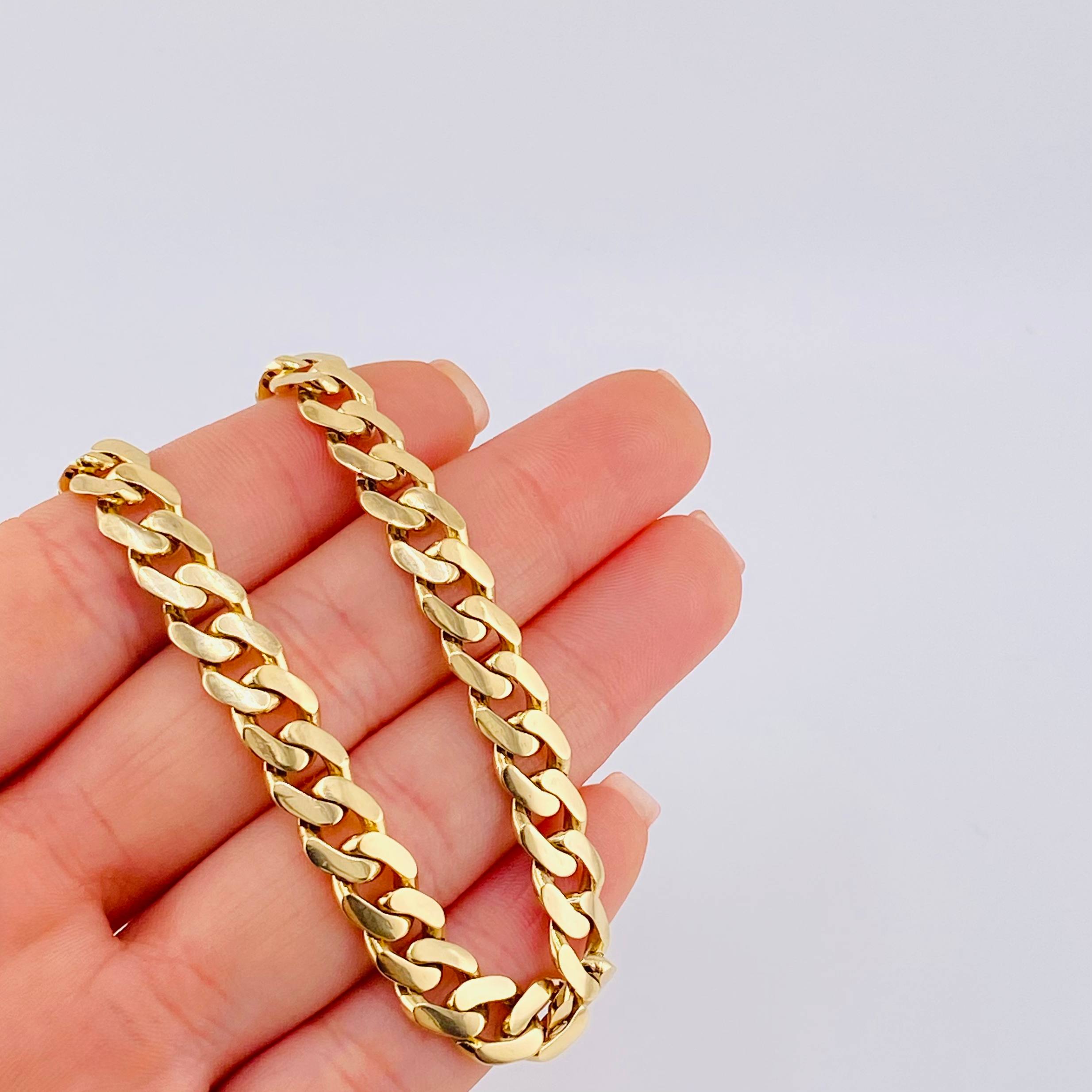 Cuban Links 34.55gr / 23 1/2 in / 8mm 18K Yellow Gold +1 ©
