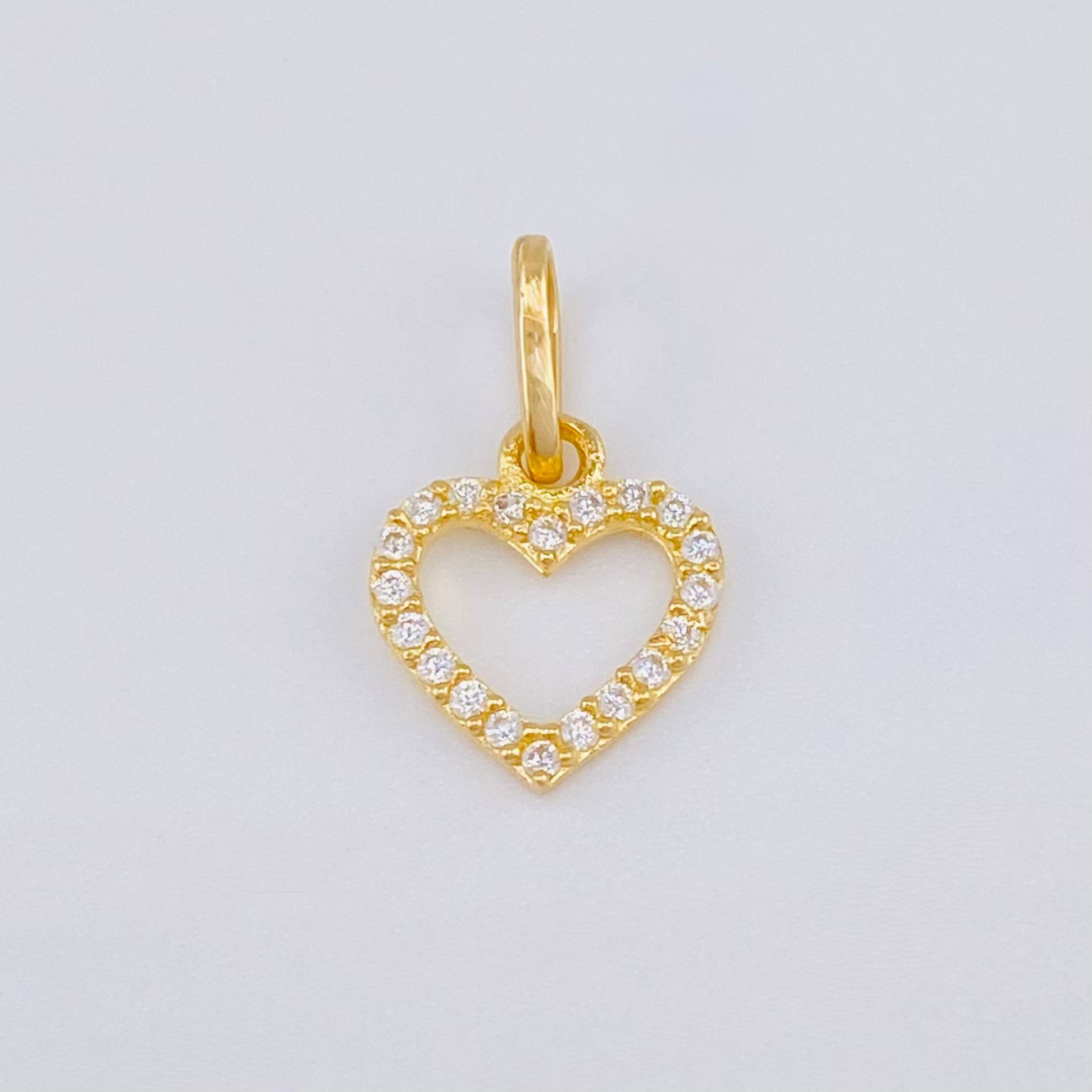 Dije Silueta Corazón 0.45 g / 3/4 in Oro Amarillo 18K