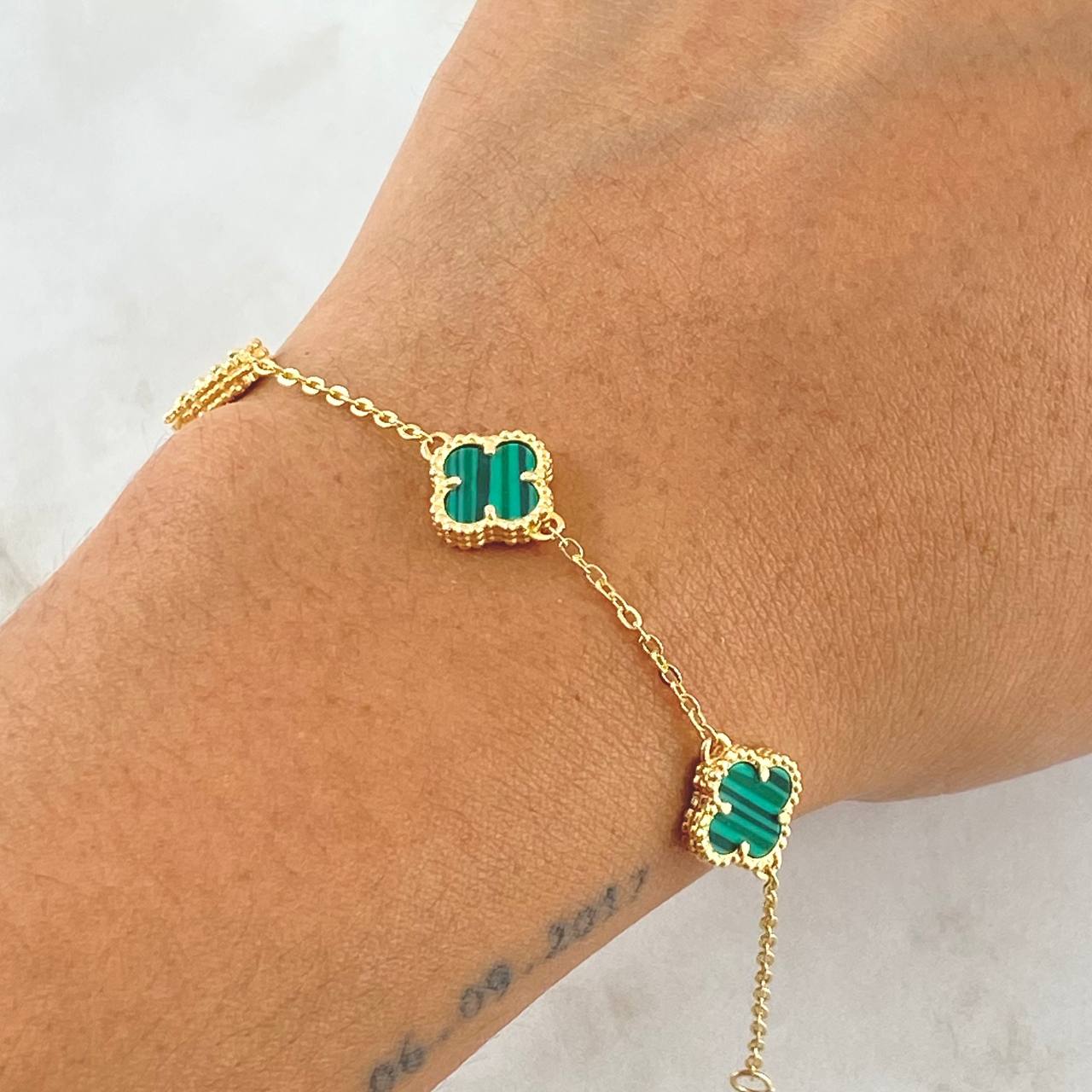Classic Link Bracelet Gradual VCyA Clover 4.25gr / 16cm-18cm / 1.5mm Green Malachite Dotted 3pcs 18K Yellow Gold ©