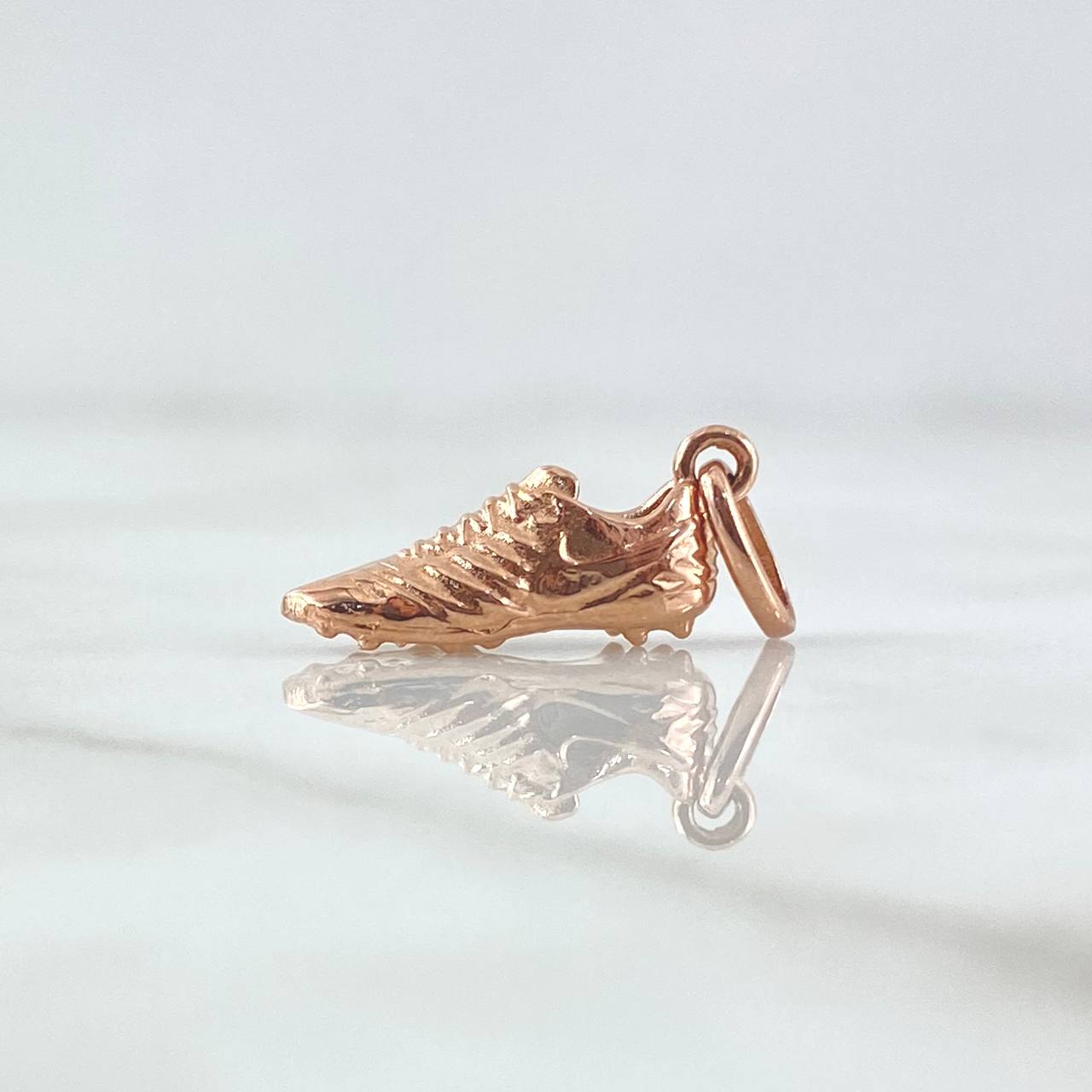 Dije Zapato Guayo 2.25gr / 2.3cm / Oro Rosa 18K