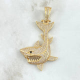 Dije Tiburón 12.55gr / 6.3cm / Circones Blancos Oro Amarillo 18K ©