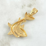Dije Tiburón 12.55gr / 6.3cm / Circones Blancos Oro Amarillo 18K ©