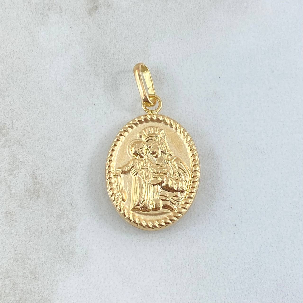Dije Virgen Del Carmen 2gr / 3.3cm / Ovalo Bordeado Oro Amarillo 18K *