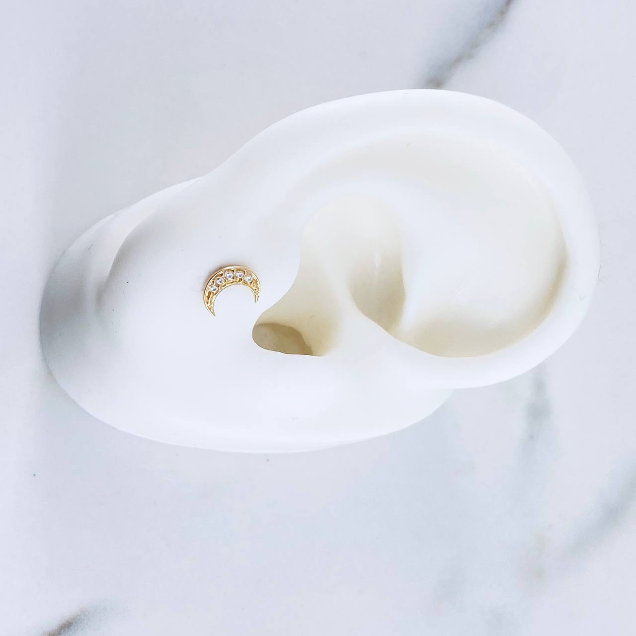 Topos Luna 0.65gr / Circones Blancos Oro Amarillo 18K &