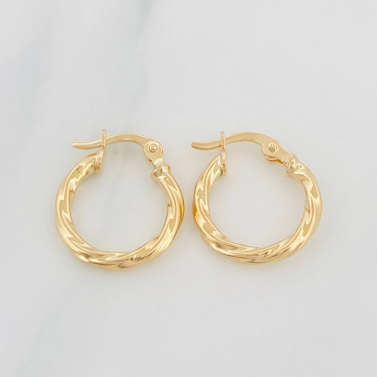 Candongas Kari 1.1 g / 3/4 in Oro Amarillo 18K