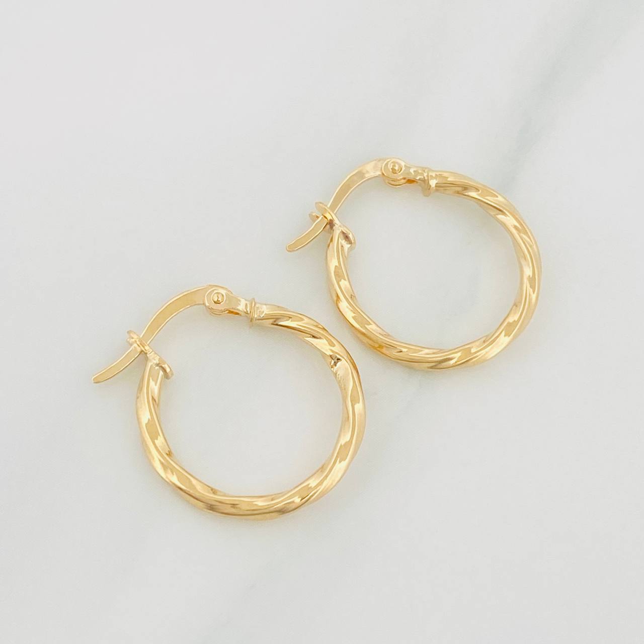 Candongas Kari 1.35 g / 3/4 in Oro Amarillo 18K