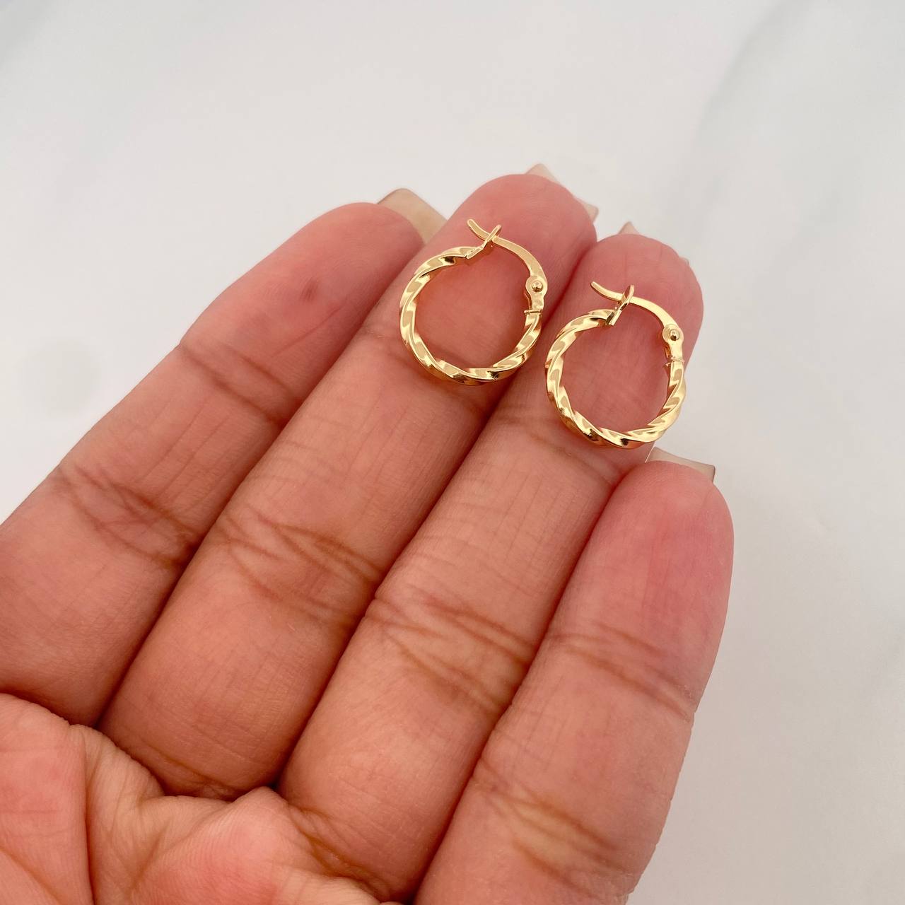 Candongas Kari 0.85 g / 1/2 in Oro Amarillo 18K
