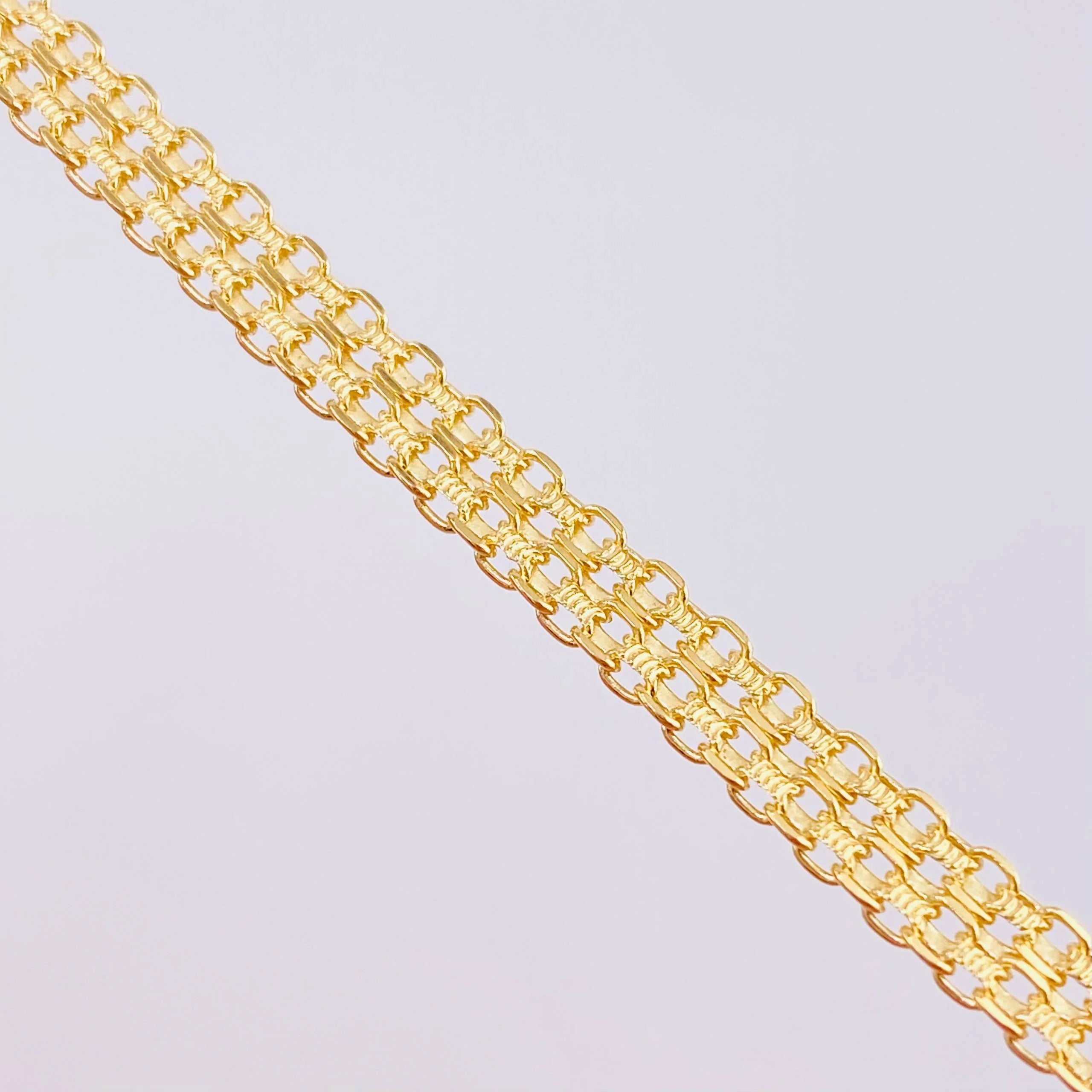 Pulso Chino 5.35g / 7 in / 4.65mm Oro Amarillo 18K