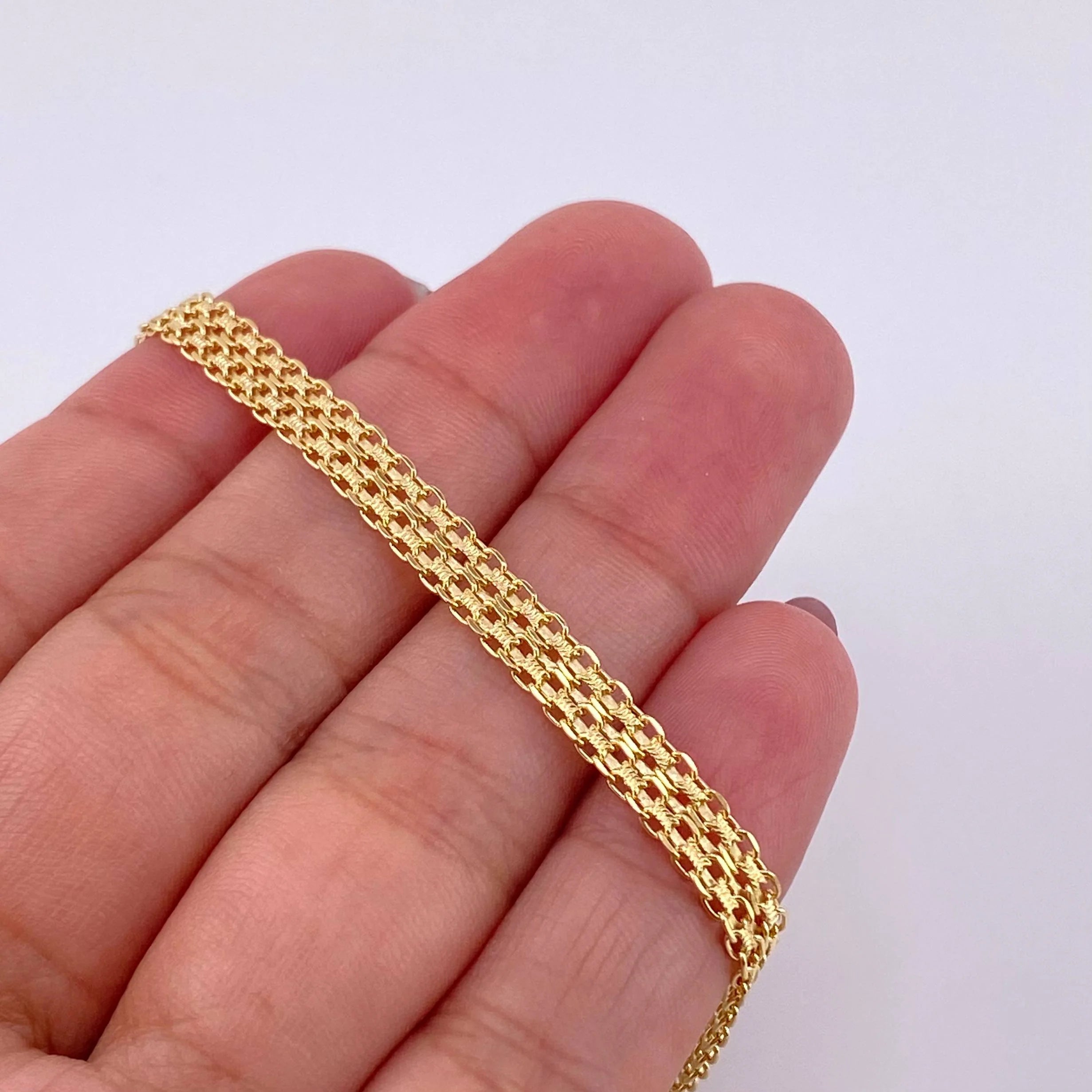 Pulso Chino 5.35g / 7 in / 4.65mm Oro Amarillo 18K