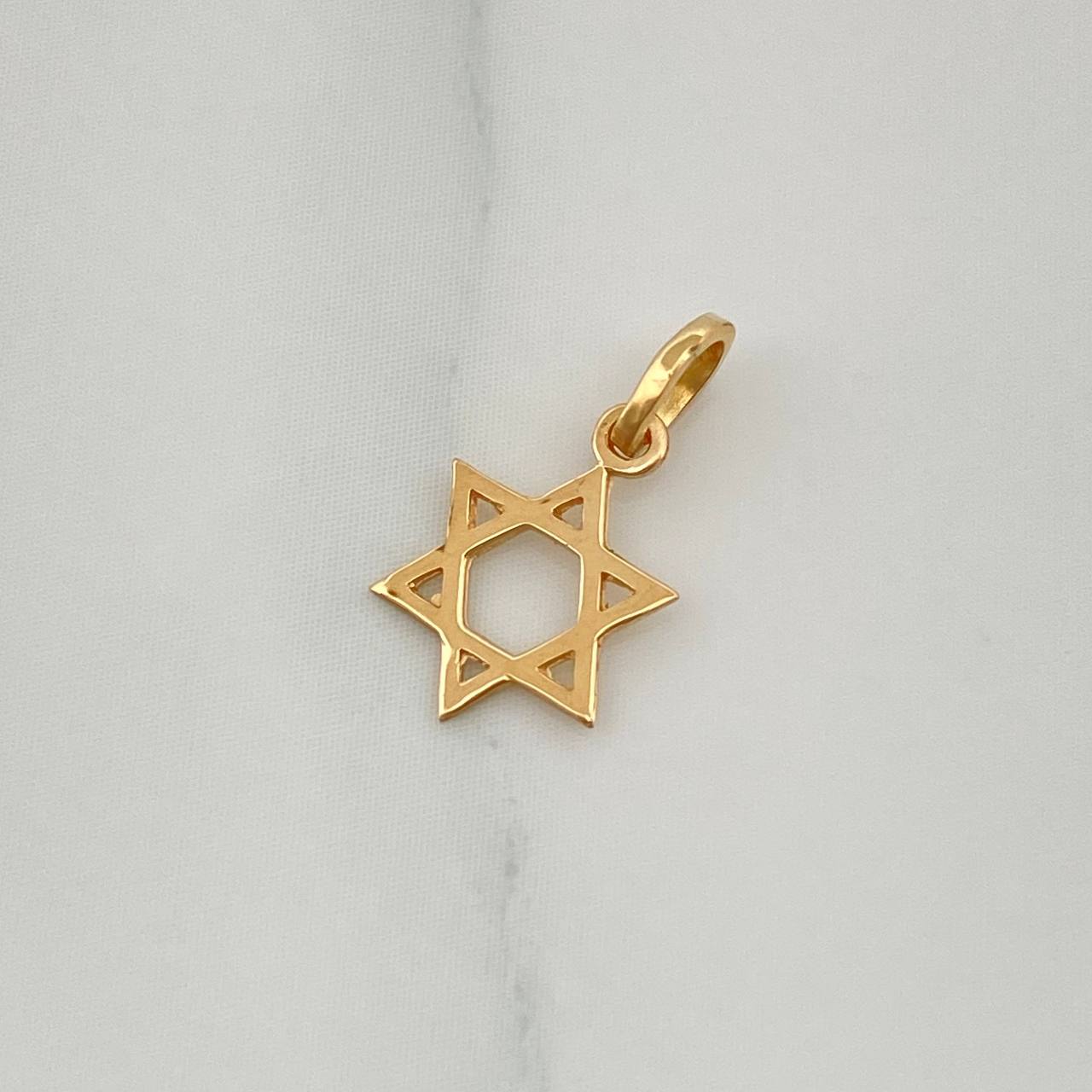 Dije Estrella de David 0.2gr / 1/2 in / Oro Amarillo 18K %