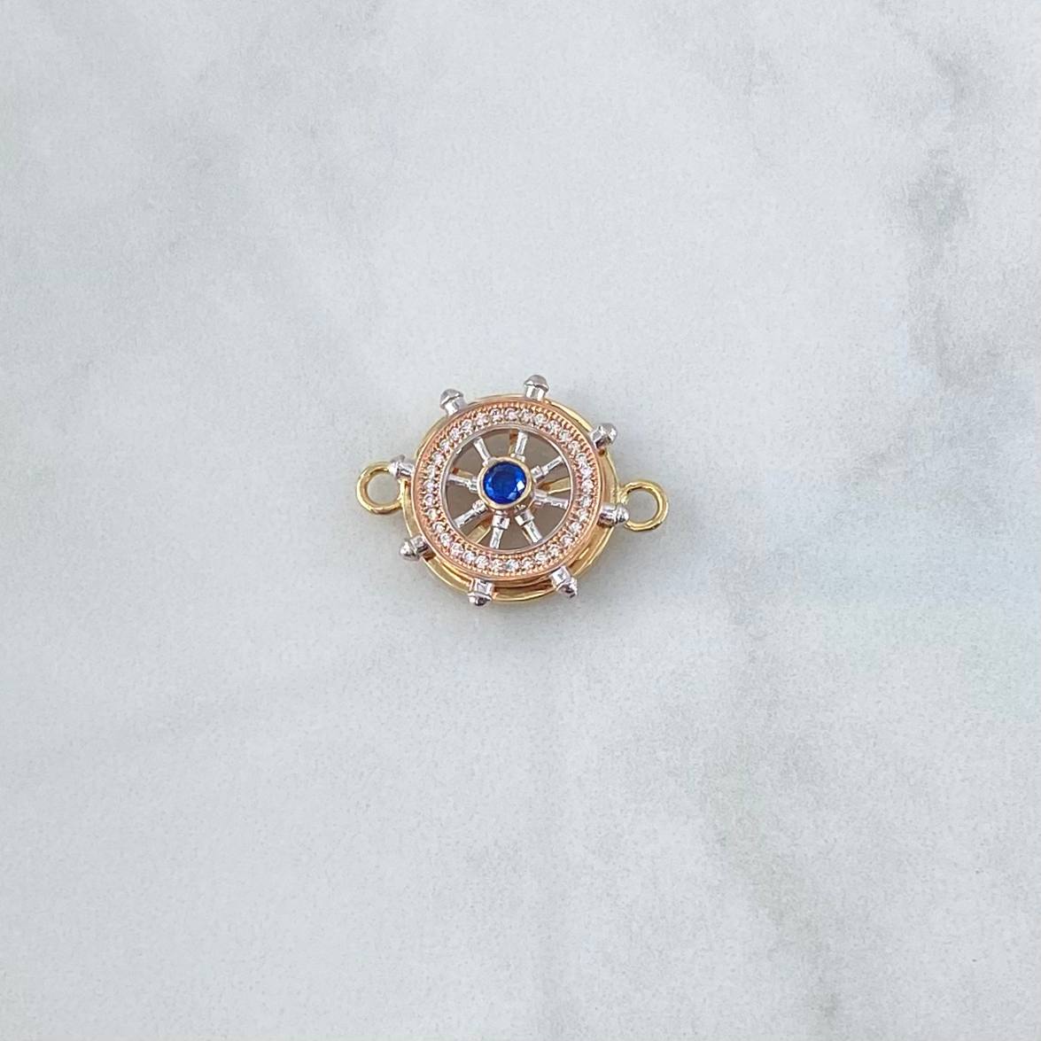 Charm Mobile Tow Bar 3.95gr / 2.4cm / White and Blue Zircons Three 18K Golds *