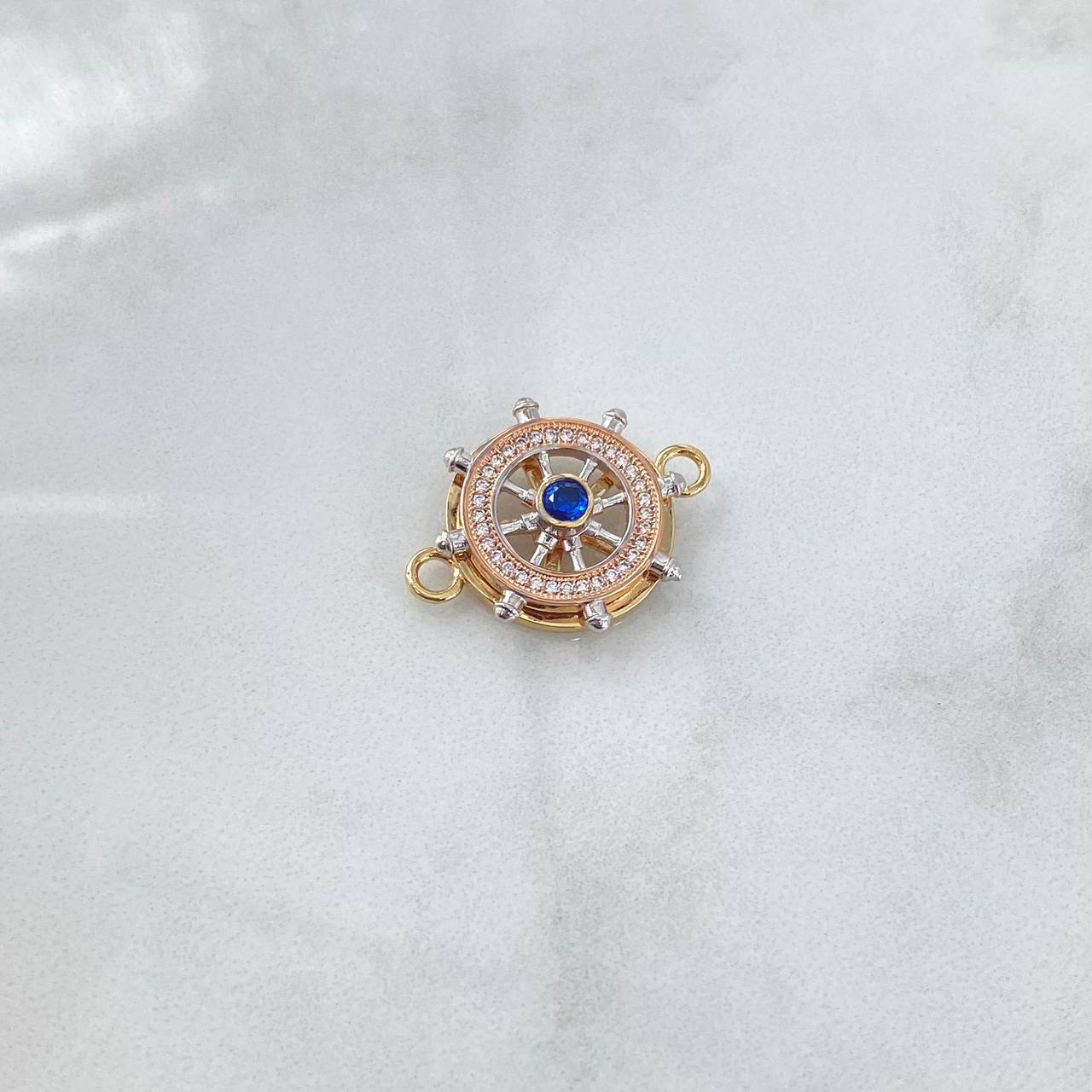 Charm Mobile Tow Bar 3.95gr / 2.4cm / White and Blue Zircons Three 18K Golds *