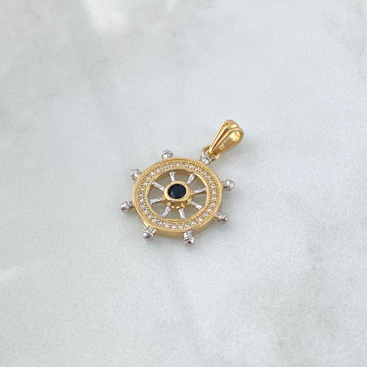 Dije Timon  2.75gr / 2.7cm / Circon Negro Dos Oros Amarillo Blanco 18K *