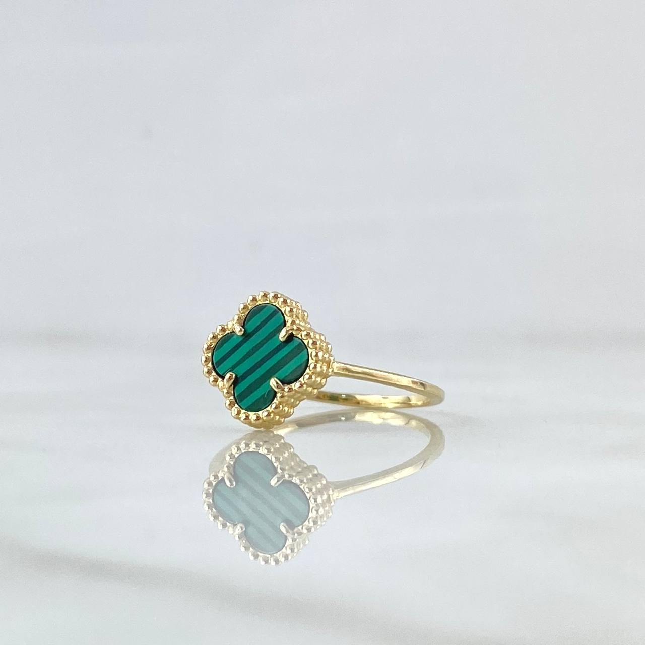 Ring Clover VCyA 2.3gr / Size 7 / Green Malachite Dotted 18K Yellow Gold