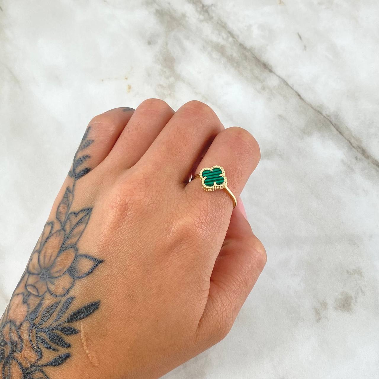 Ring Clover VCyA 2.3gr / Size 7 / Green Malachite Dotted 18K Yellow Gold