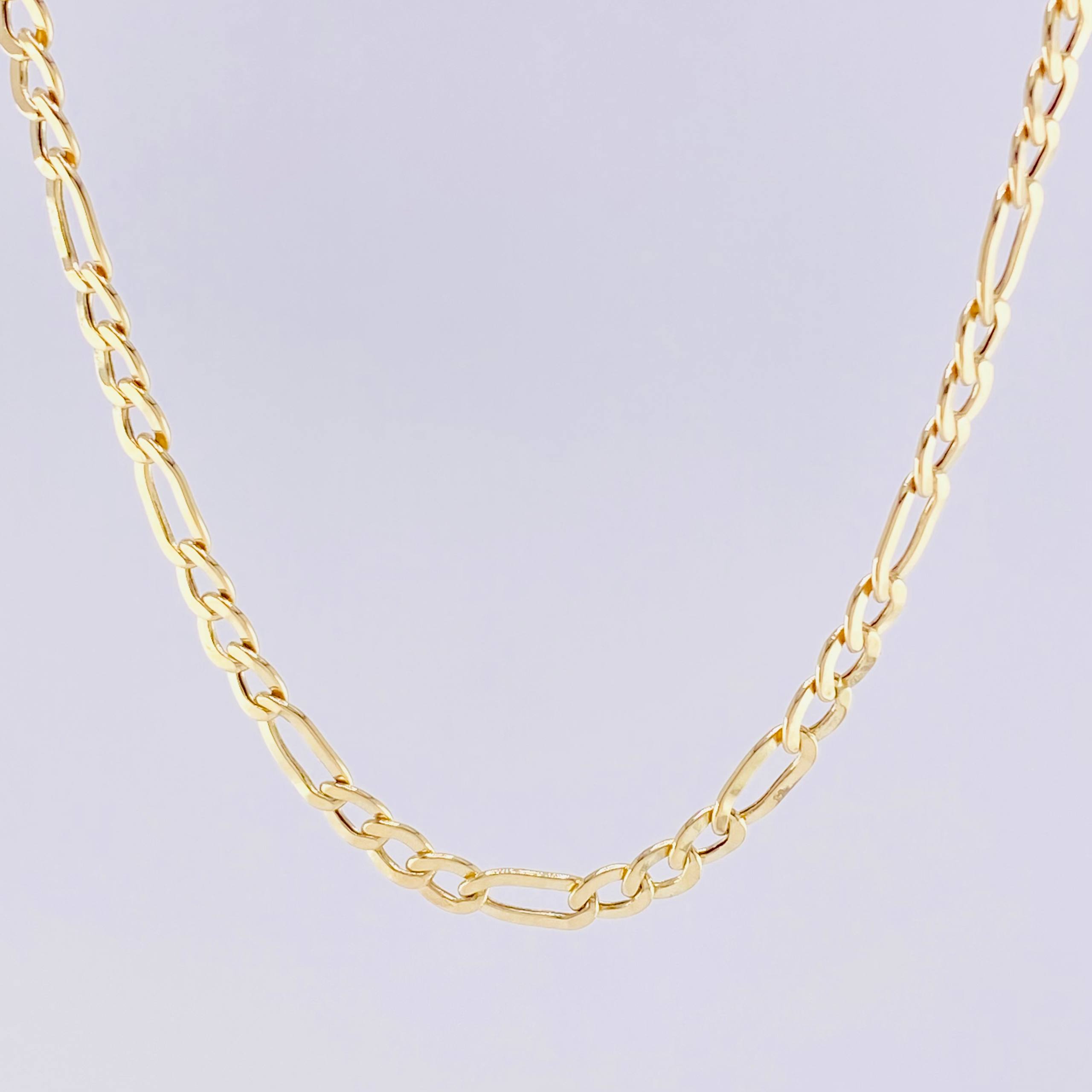 Cadena Figaro 7.7g / 24 in / 4.4mm Oro Amarillo 18K