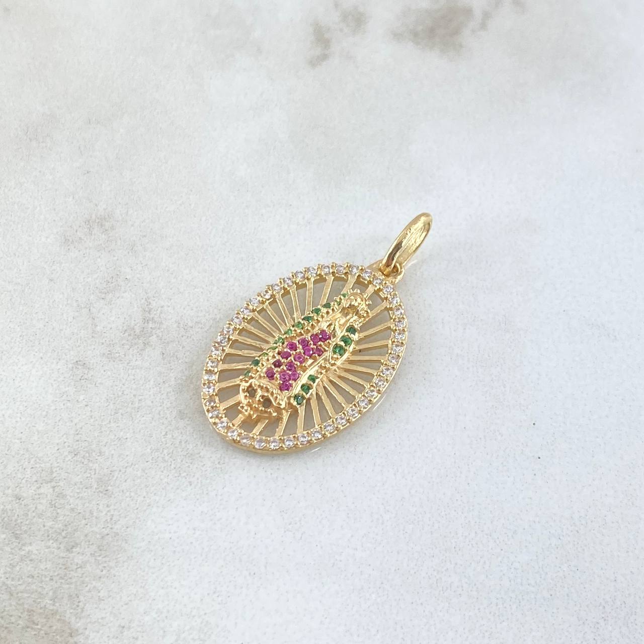 Dije Virgen Guadalupe 2.6gr / 2.6cm / Circones Blancos Fucsias Verdes Oro Amarillo 18K