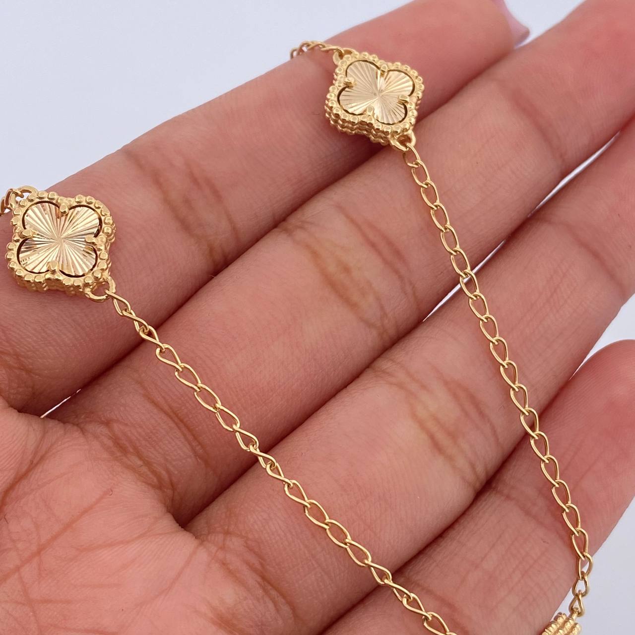Cadena Espiga Trebol 9.15gr / 49.9cm-52.2cm / 1.2mm Diamantada Oro Amarillo 18K &