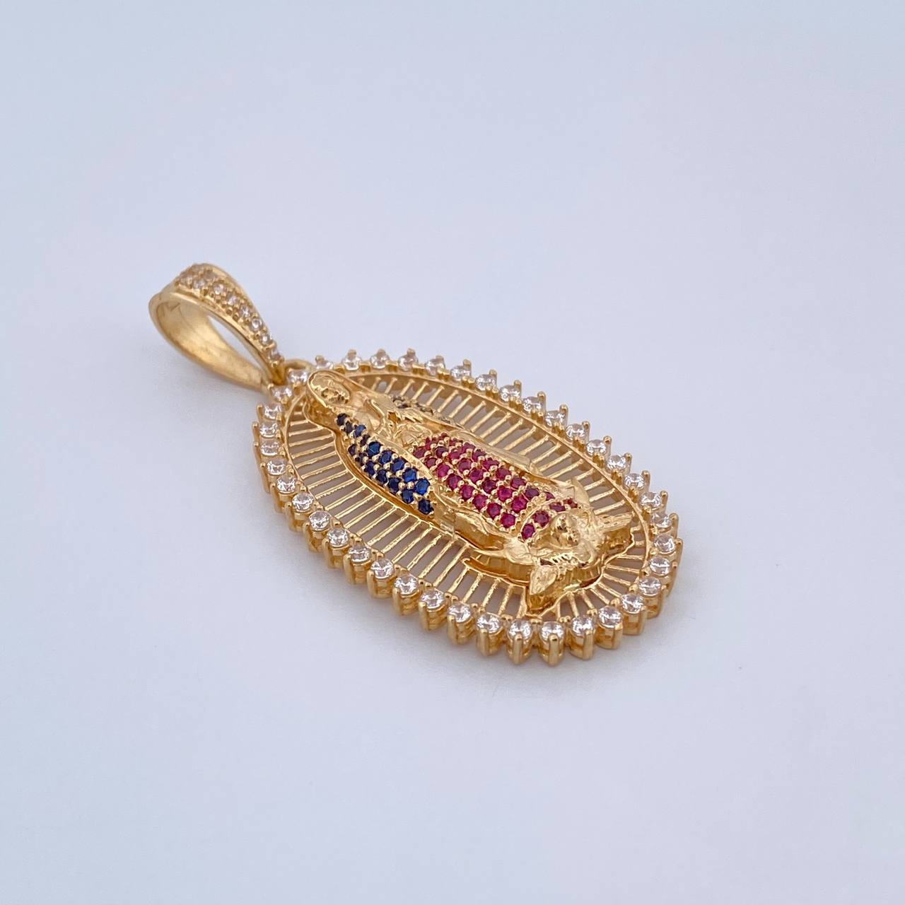 Dije Virgen Guadalupe 7.2gr / 4.4cm / Circones Fucsias Azules Blancos Oro Amarillo 18K &