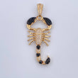 Dije Escorpion 6.35gr / 4.8cm / Circones Negros Blancos Dos Oros Negro Amarillo 18K &