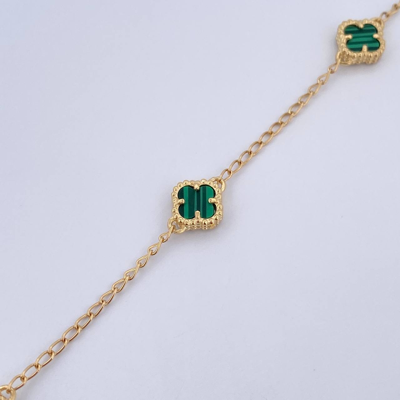 Tobillera Espiga Trebol  5.2gr / 23.2cm-24.4cm / 1.3mm Malaquita Verde Oro Amarillo 18K &