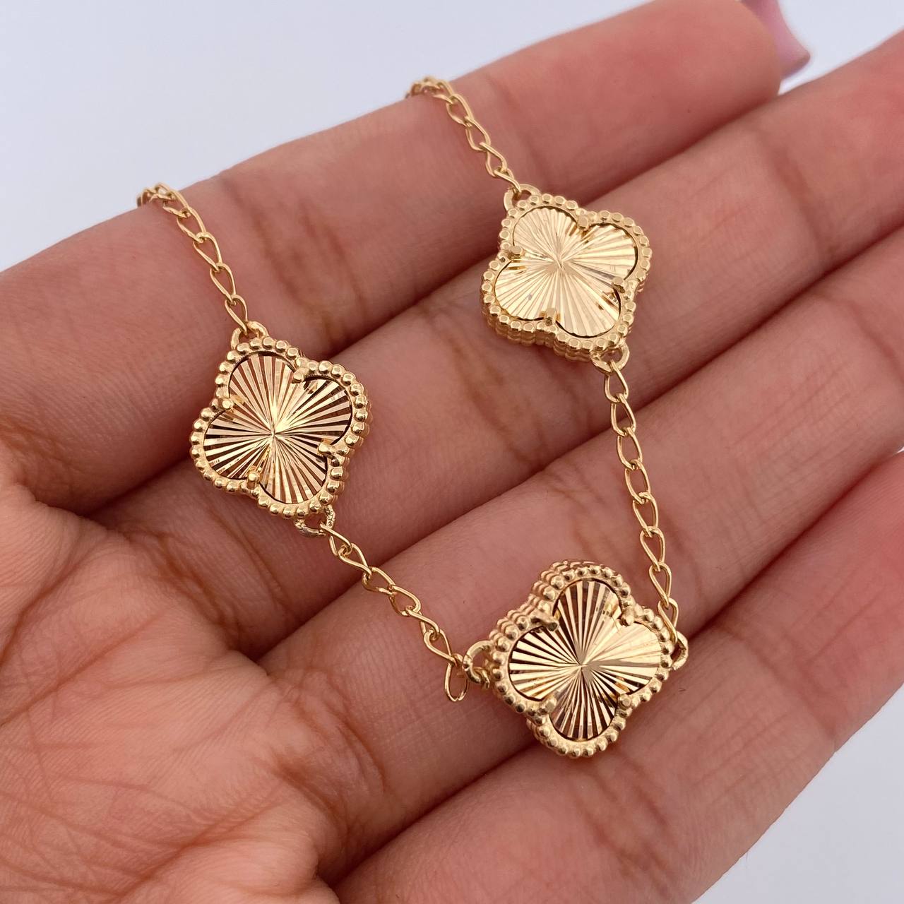 Classic Link Bracelet Clover 6.2gr / 17.5cm-19.6cm / 1.3mm Diamond Cut 18K Yellow Gold &
