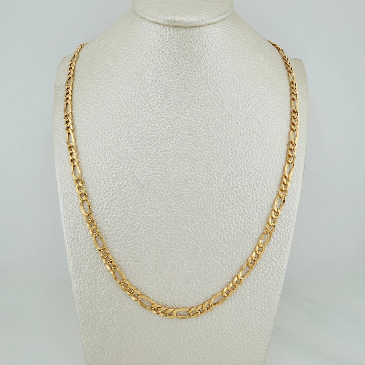 Cadena Figaro 7.55gr / 28 1/2 in / 4.6mm Oro Amarillo +1 18K $