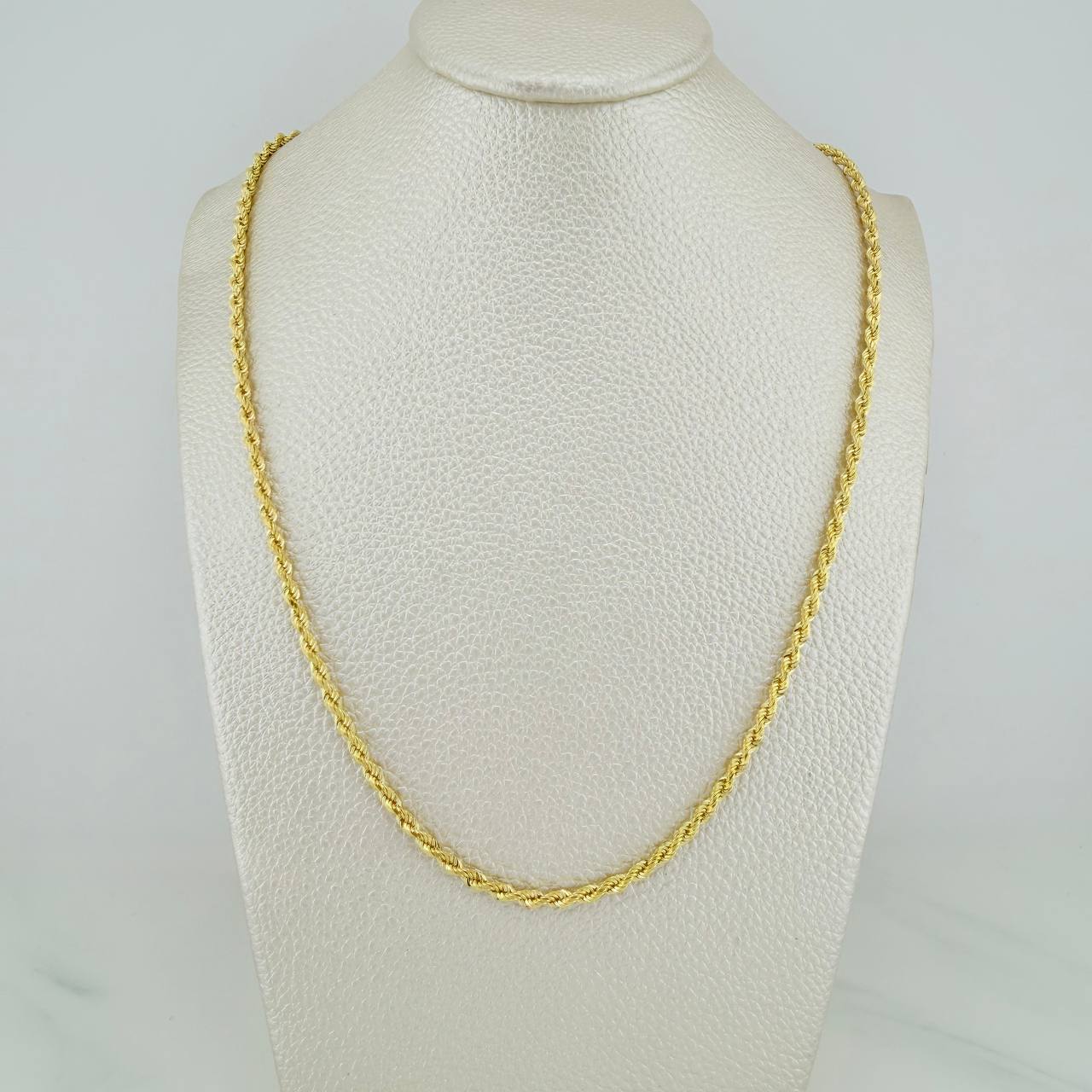 Rope Chain 6.65g / 23 1/2 in / 2.4mm Yellow Gold +3 18K $