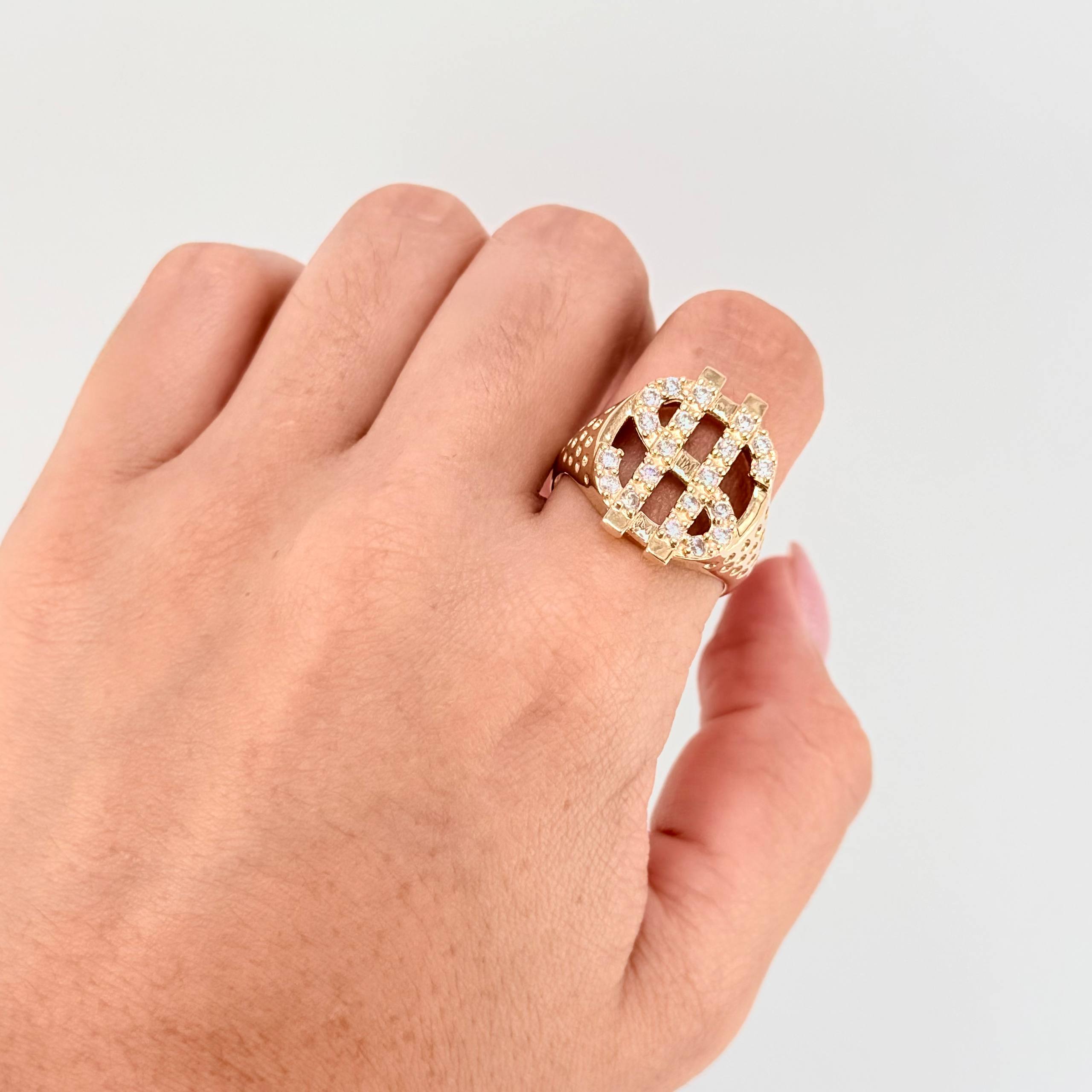 Anillo Signo Dólar Punteado 9.65gr / T10 1/4 / Oro Amarillo 18K ©