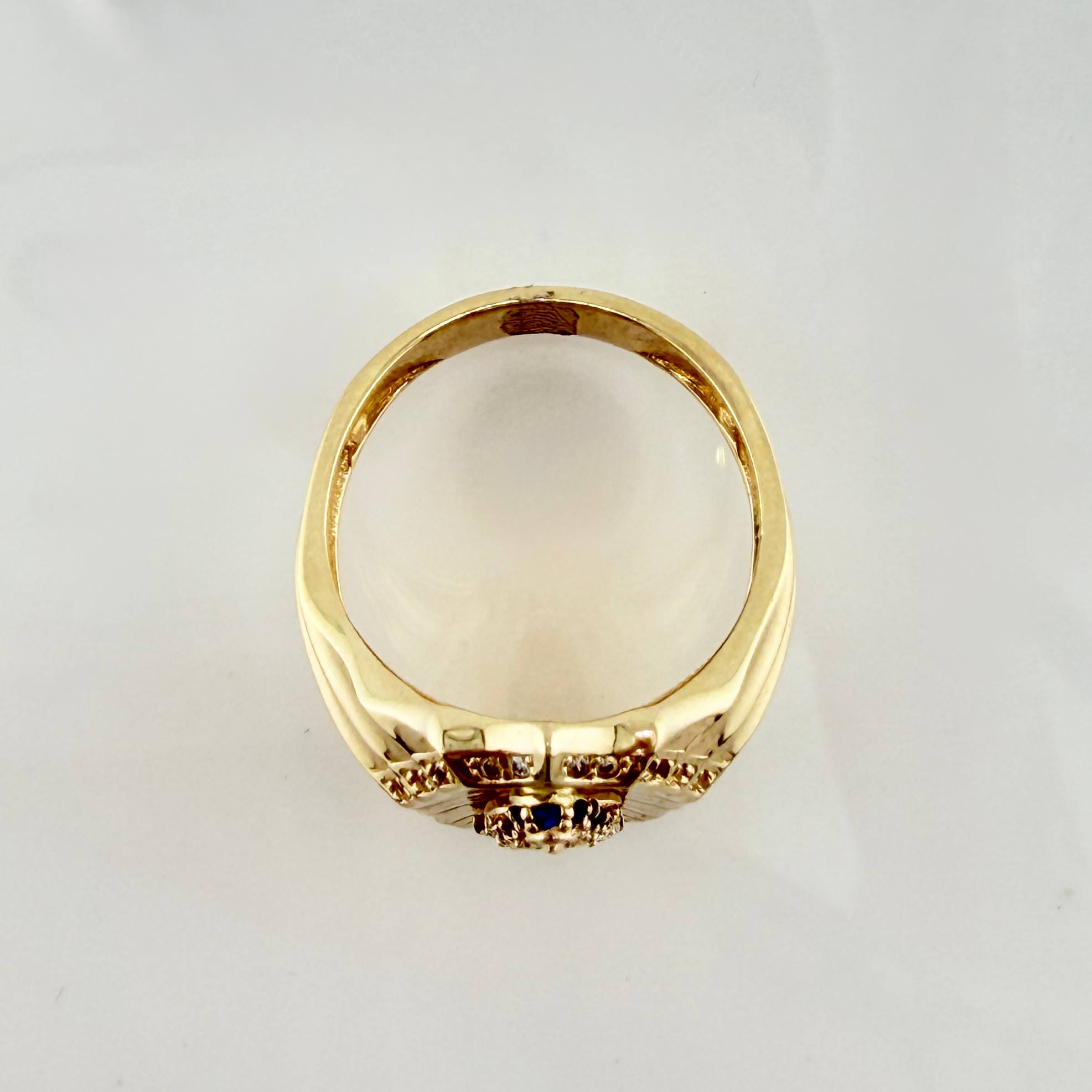 Anillo Virgen Guadalupe 8.75gr / T8 1/4 / Oro Amarillo 18K ©