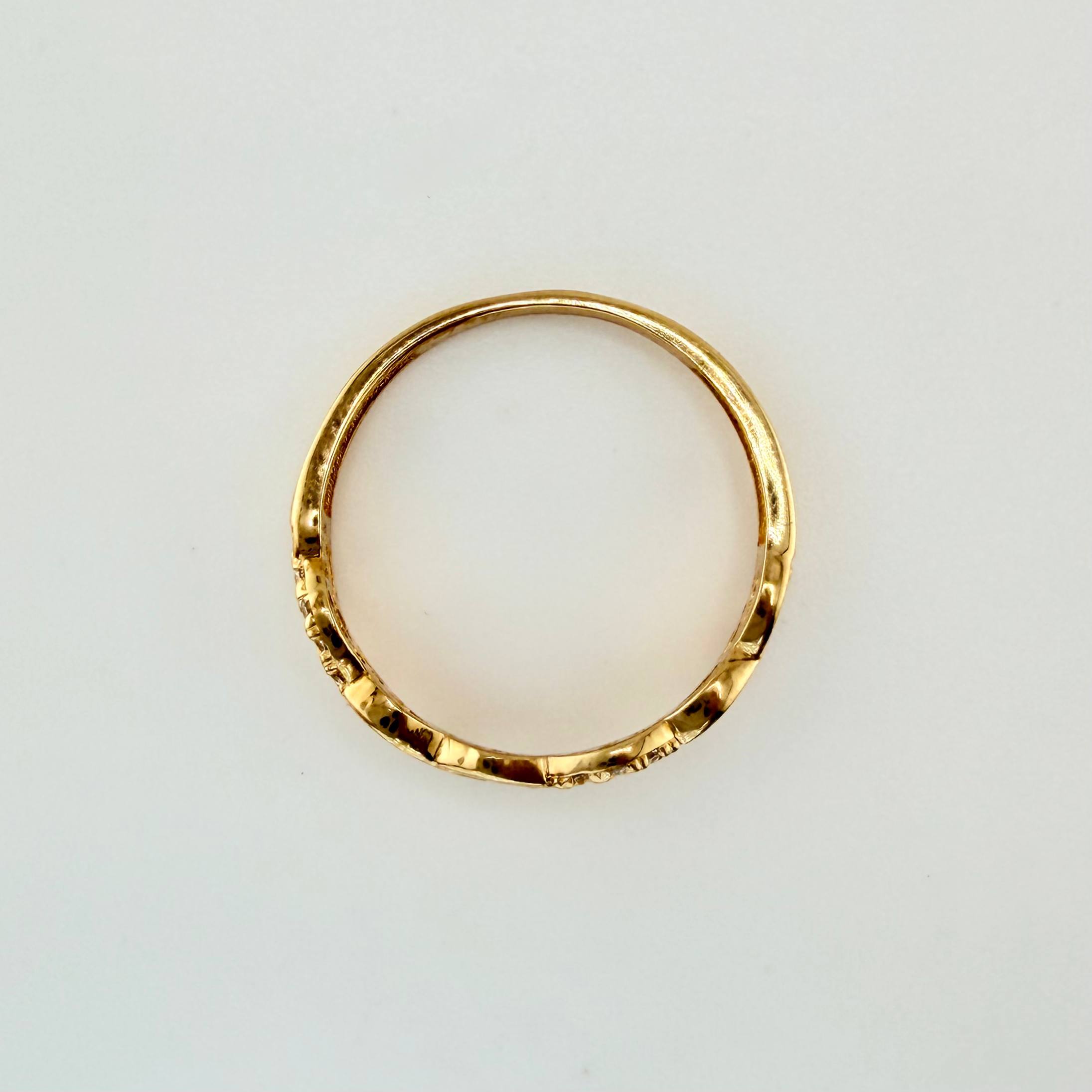 Anillo Carriles Entrelazados 1.9gr / T6 3/4 / Oro Amarillo 18K ©