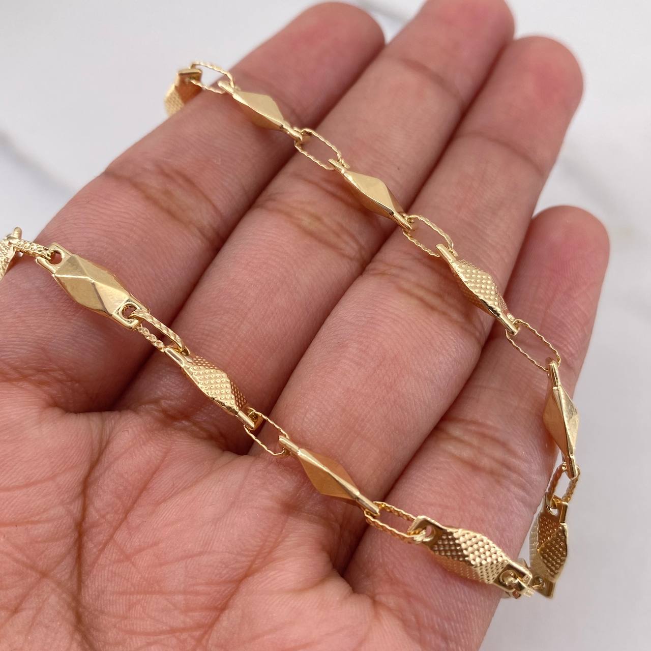 Rustic Anklet Diamonds 4.75gr / 25.1cm / 4.5mm Dotted 18K Yellow Gold $