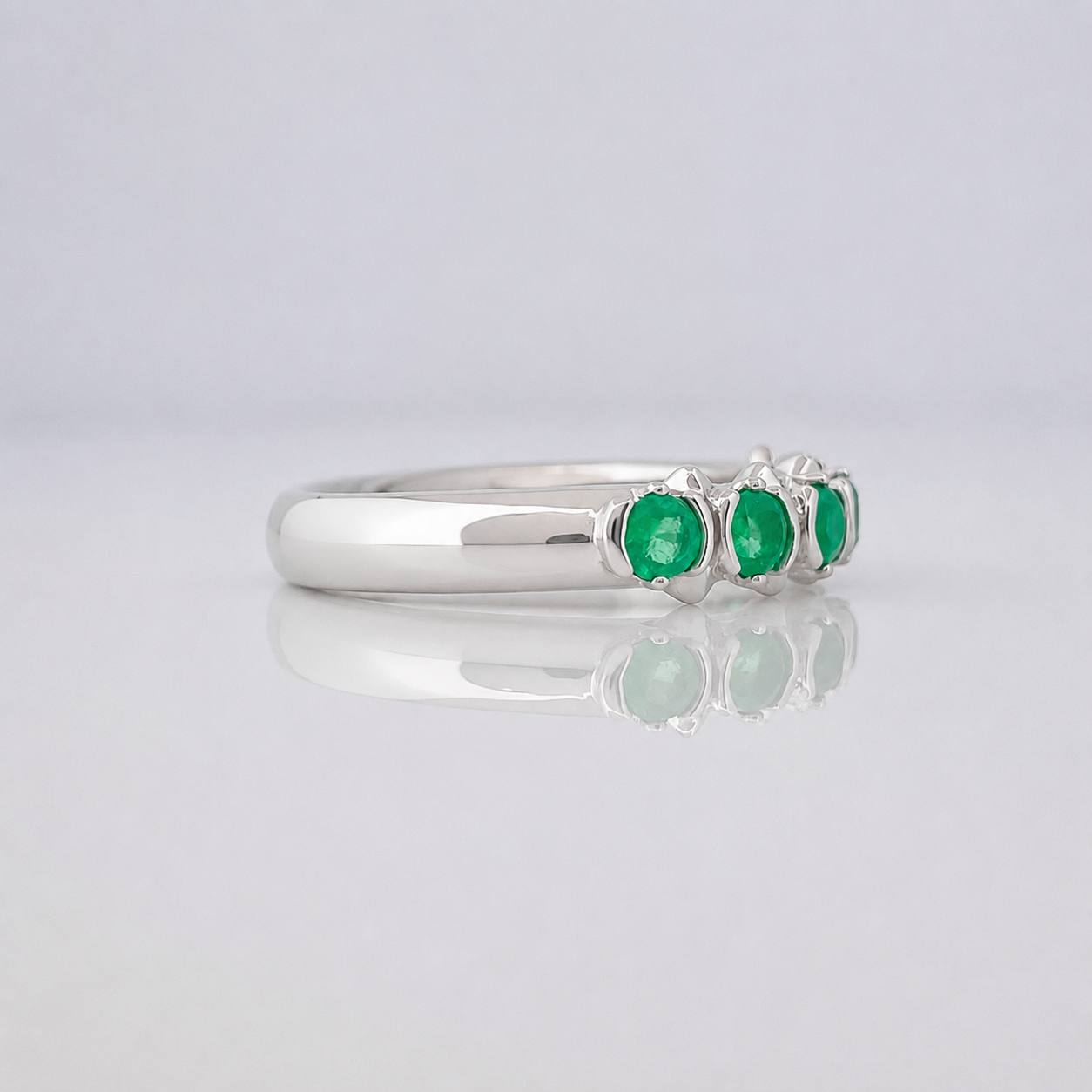 Accordion Ring Emerald 47 Pts 1.85 g / T5 3/4 Silver 925