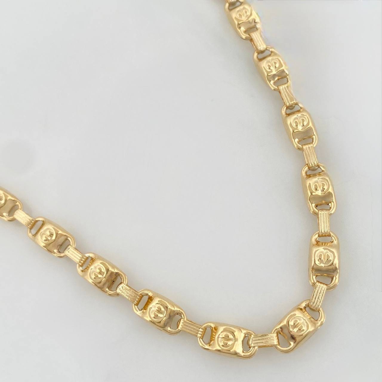 Cadena Rustico Tornillo 16.7 g / 24 in / 5.07 mm Oro Amarillo 18K