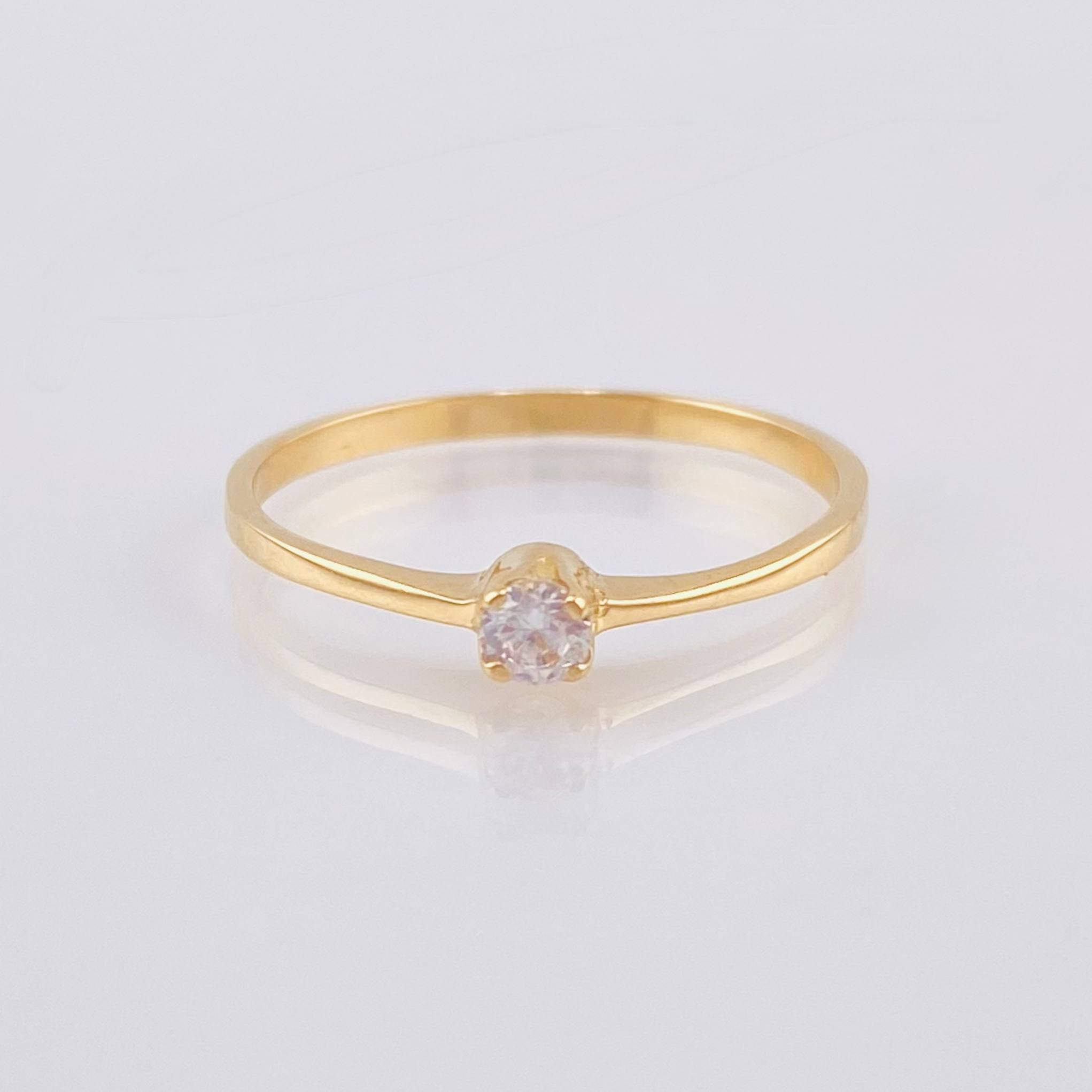 Anillo Solitario 1.25gr / T7 / Oro Amarillo 18K *