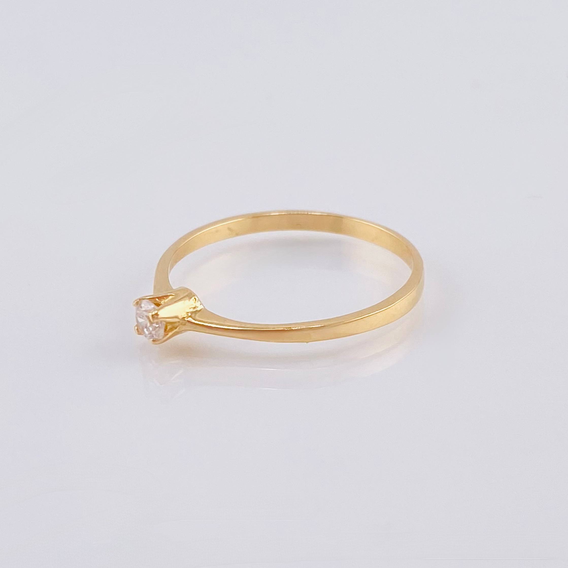 Anillo Solitario 1.25gr / T7 / Oro Amarillo 18K *