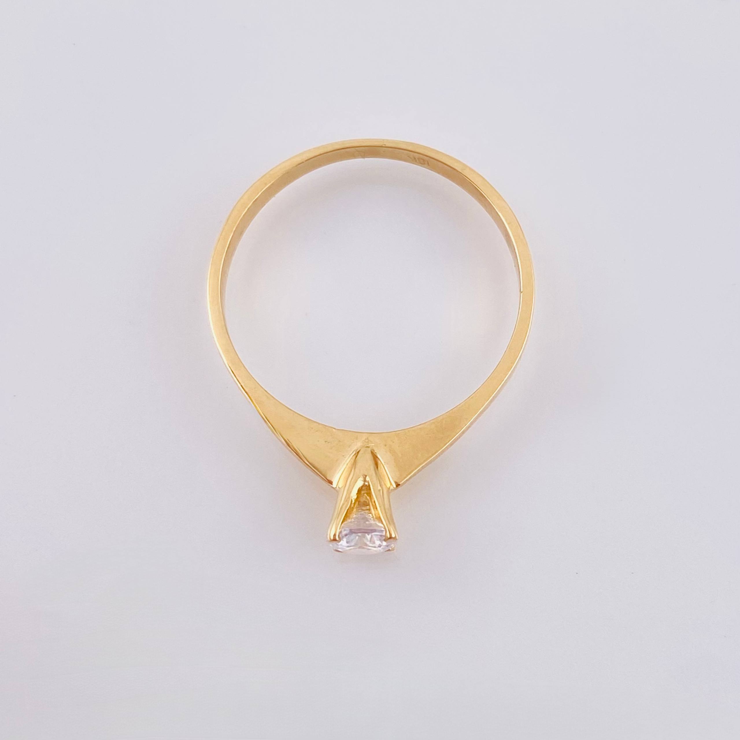 Anillo Solitario 1.85gr / T7 / Oro Amarillo 18K *