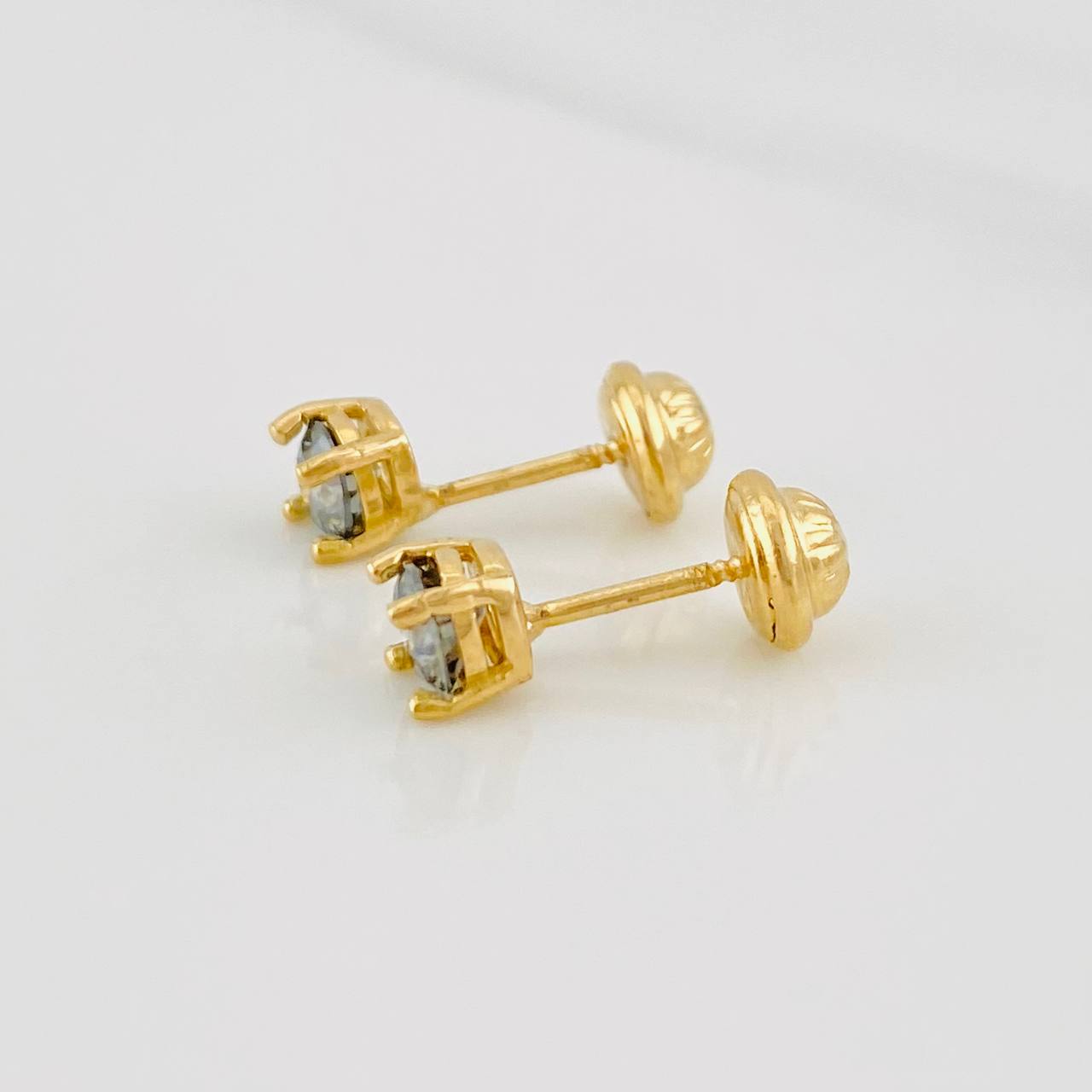 Stud Earrings Four Prongs 40 pts 1.1g / in / 1.5mm Yellow Gold 18K