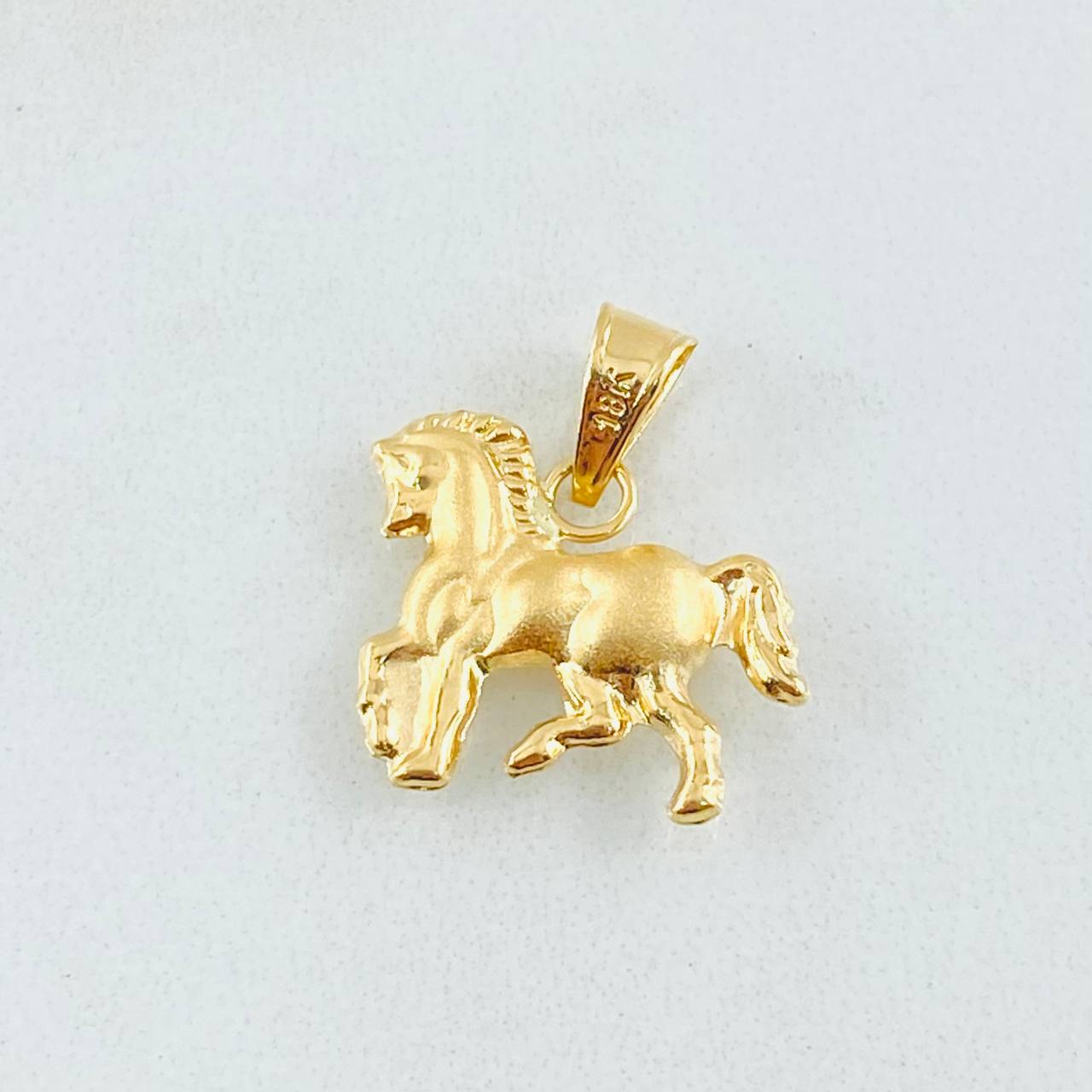 Pendant Horse 0.95gr / 3/4 in / 18K Gold ©