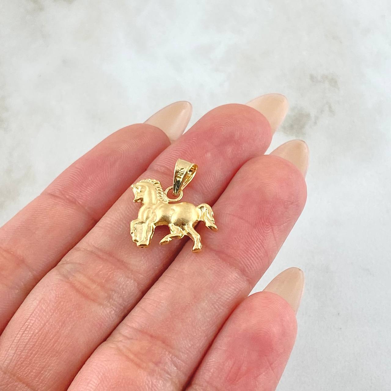 Pendant Horse 0.95gr / 3/4 in / 18K Gold ©