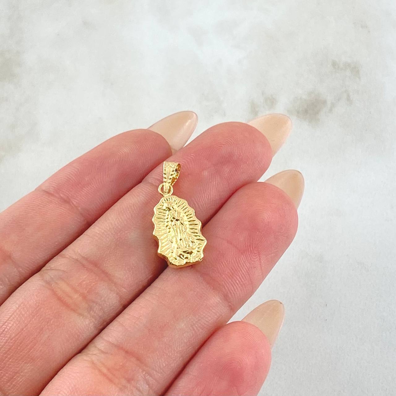 Pendant Virgin Guadalupe 0.7gr / 3/4 in / 18K Gold ©