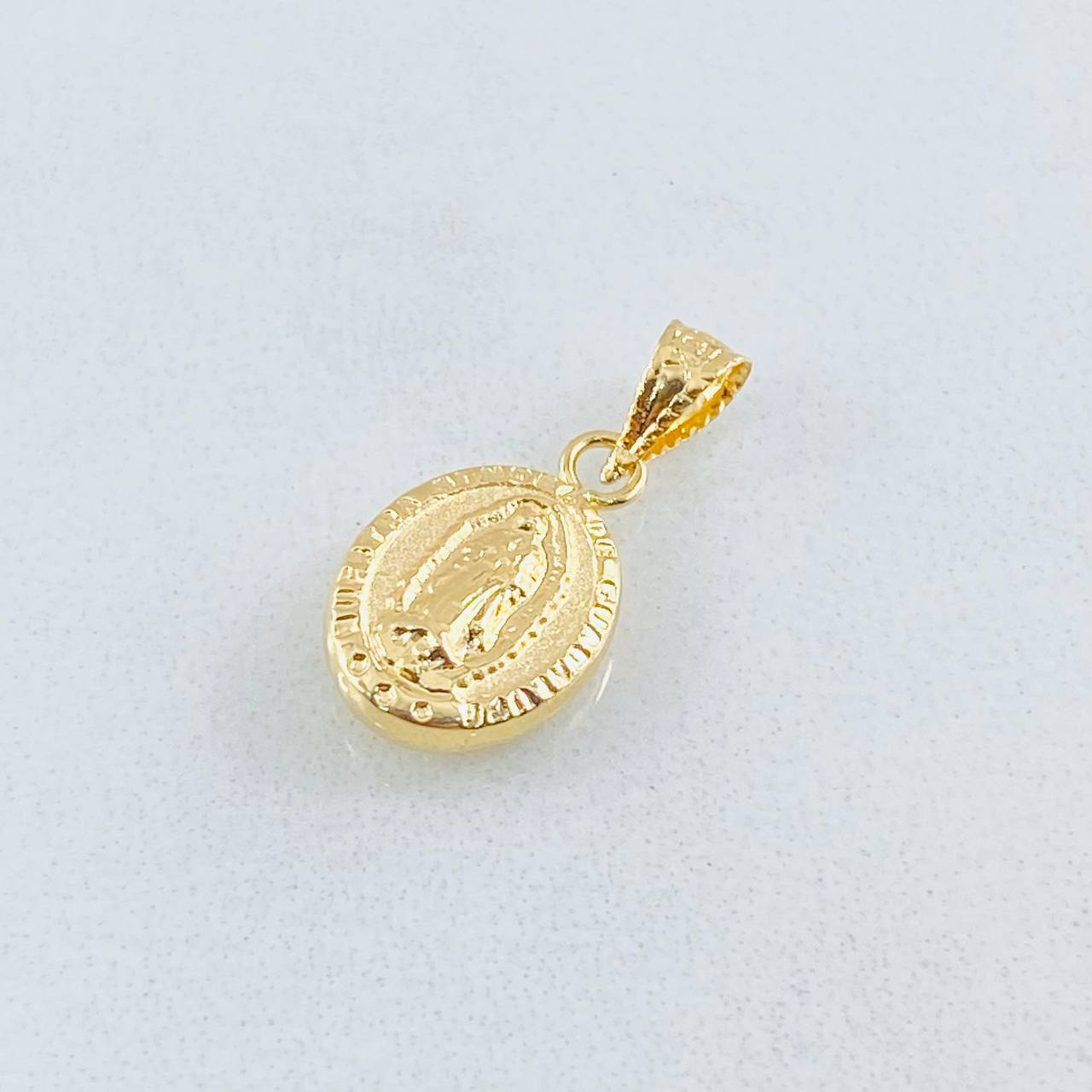 Dije Virgen Guadalupe 0.45gr / 3/4 in / Oro Amarillo 18K ©