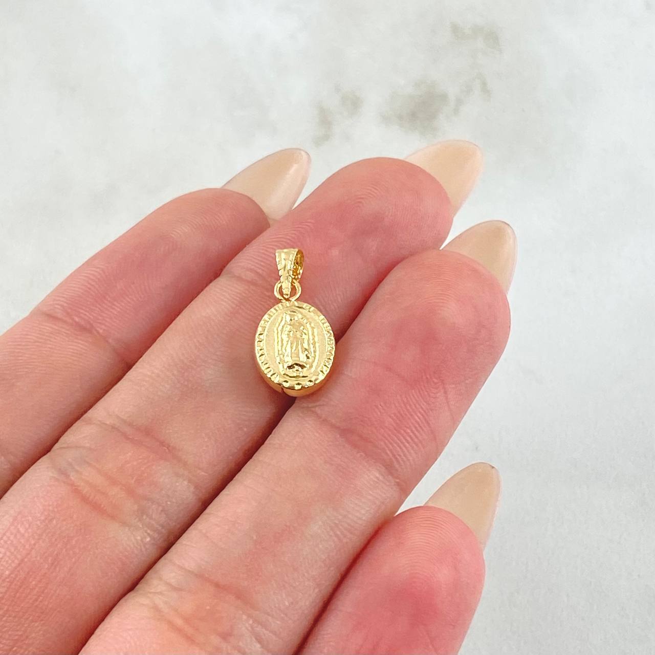 Dije Virgen Guadalupe 0.45gr / 3/4 in / Oro Amarillo 18K ©