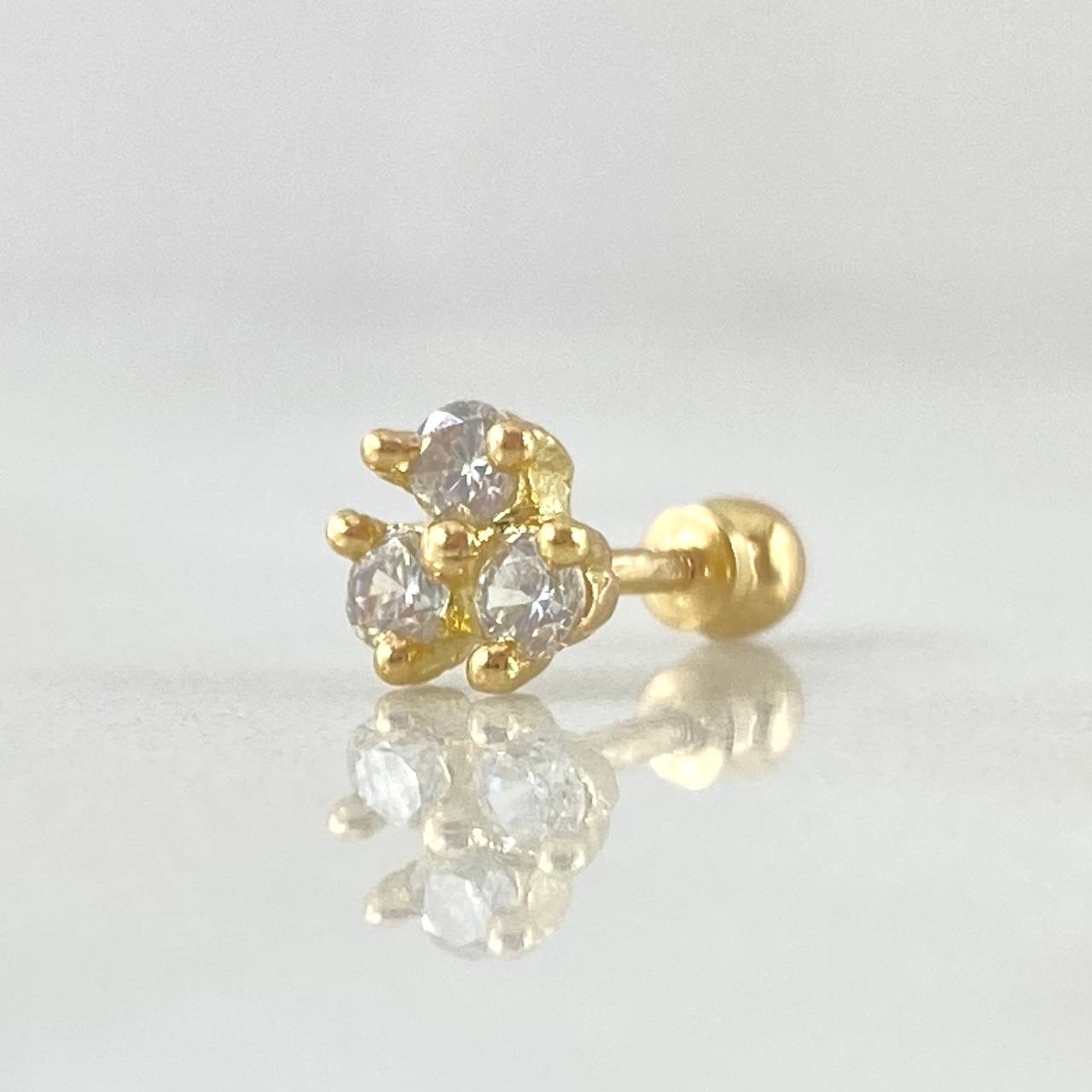 Flower Piercing 0.6gr / 1cm / Special Pearl 18K Gold ©
