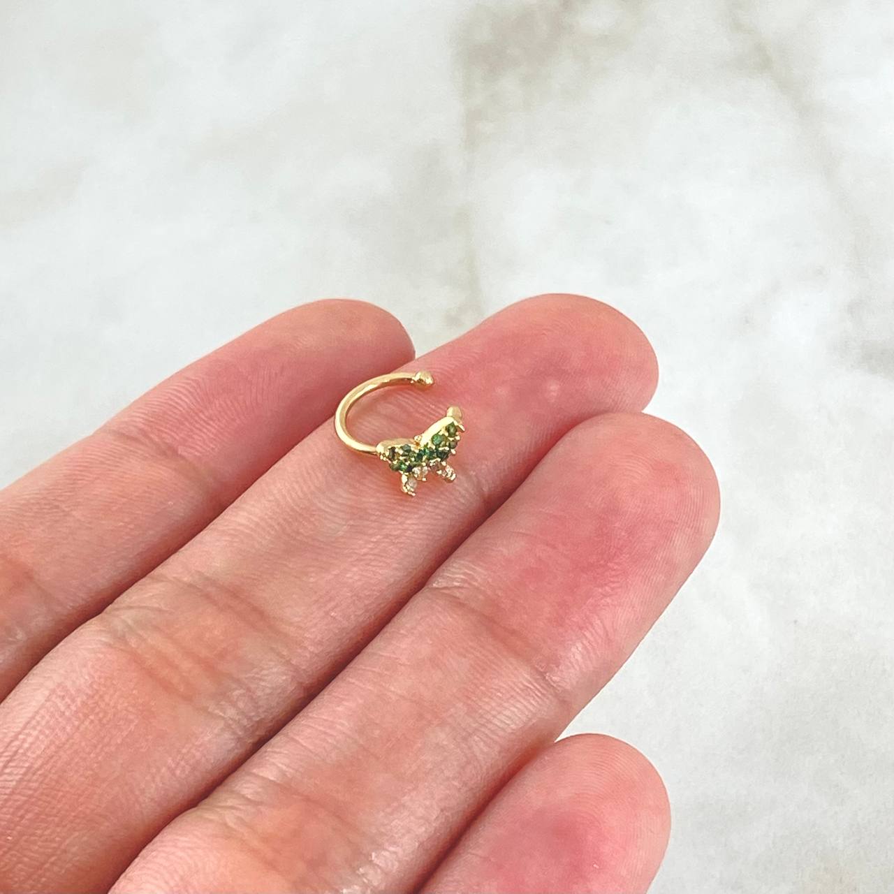 Butterfly Earcuff Piercing 0.6gr / 1.3cm (0.5in) / Special Pearl 18K Gold