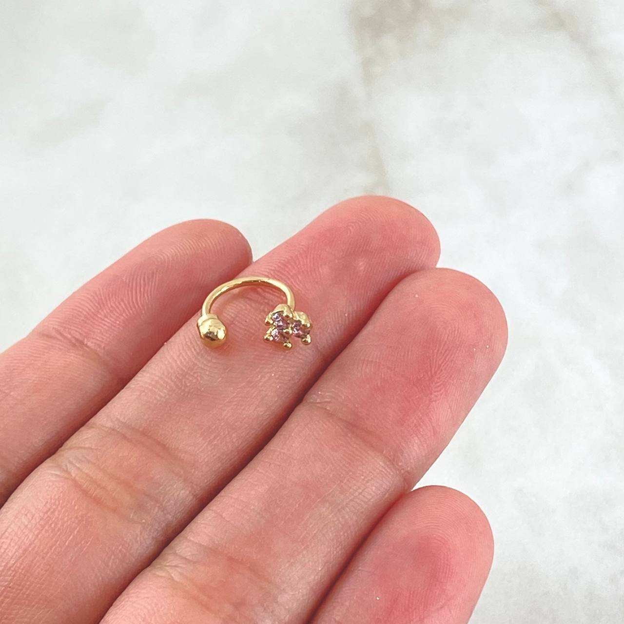 Piercing Curvo Flor 0.65gr / 1cm / Nac.Esp.Oro 18K *