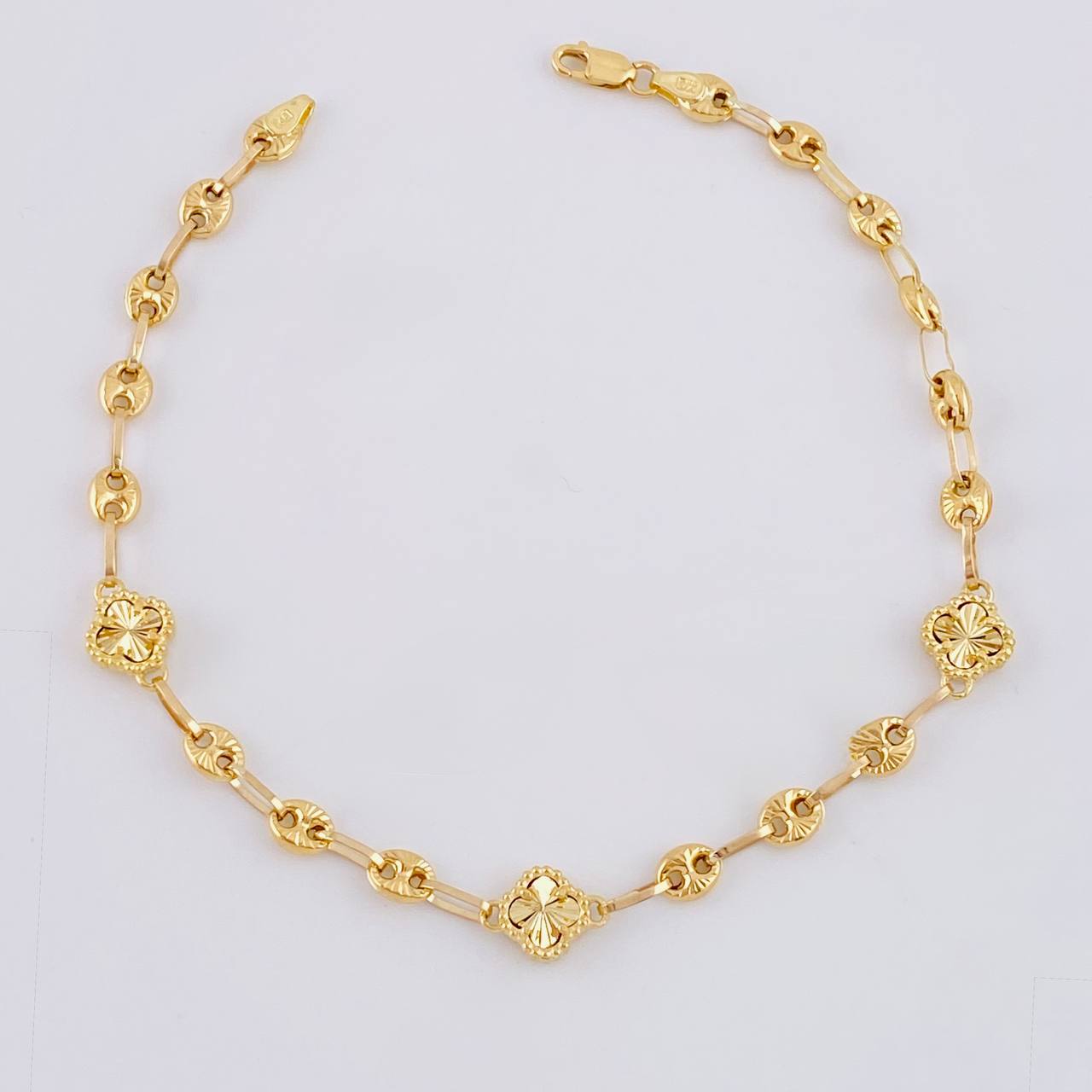 Tobillera Gc Trebol Diamantada 6.25 g / 9 in / 4.8 mm Oro Amarillo 18K