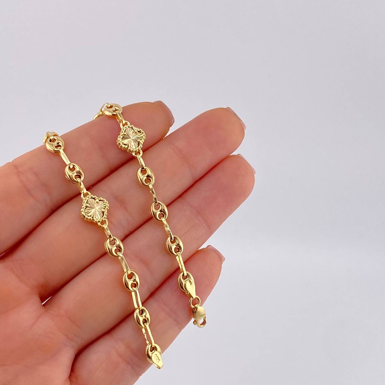 Pulso Gc Trebol Diamantado 6.5 g / 7 1/2 in / 4.8 mm Oro Amarillo 18K